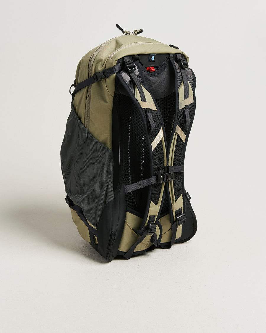 Herr | Väskor | Osprey | HikeLite 26 Olive Tan