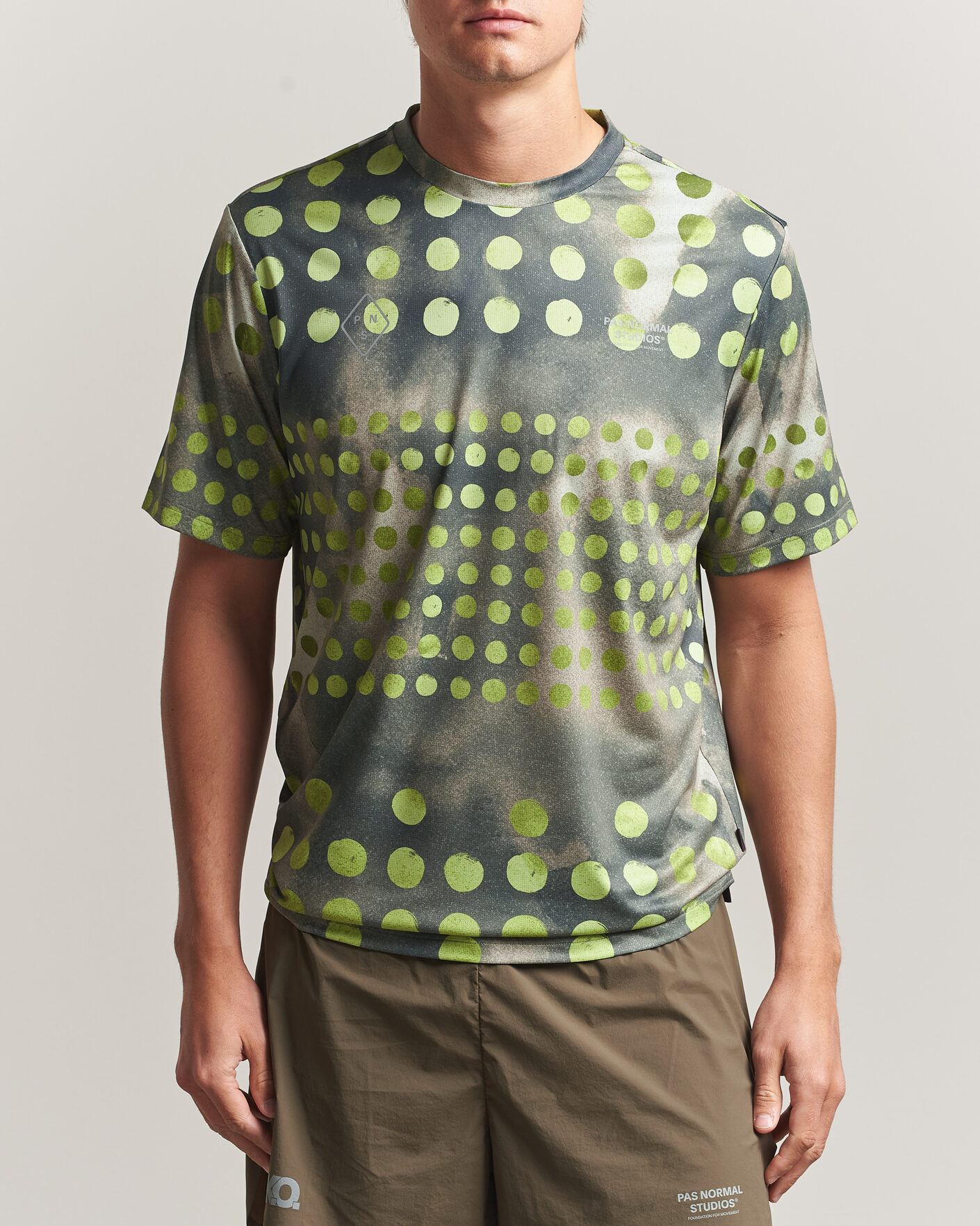 Herr | T-Shirts | Pas Normal Studios | TKO Balance T-Shirt Moss Green