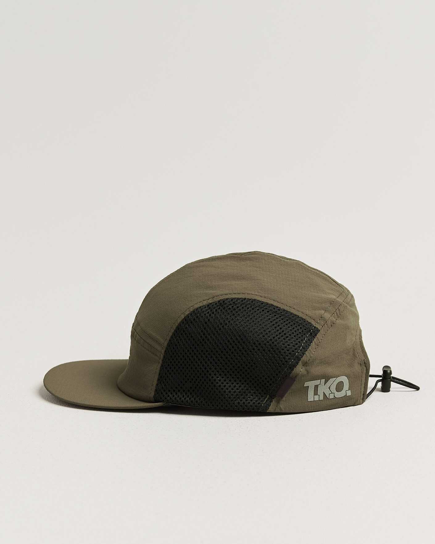 Herr | Hattar & kepsar | Pas Normal Studios | TKO Balance Run Cap Dark Stone