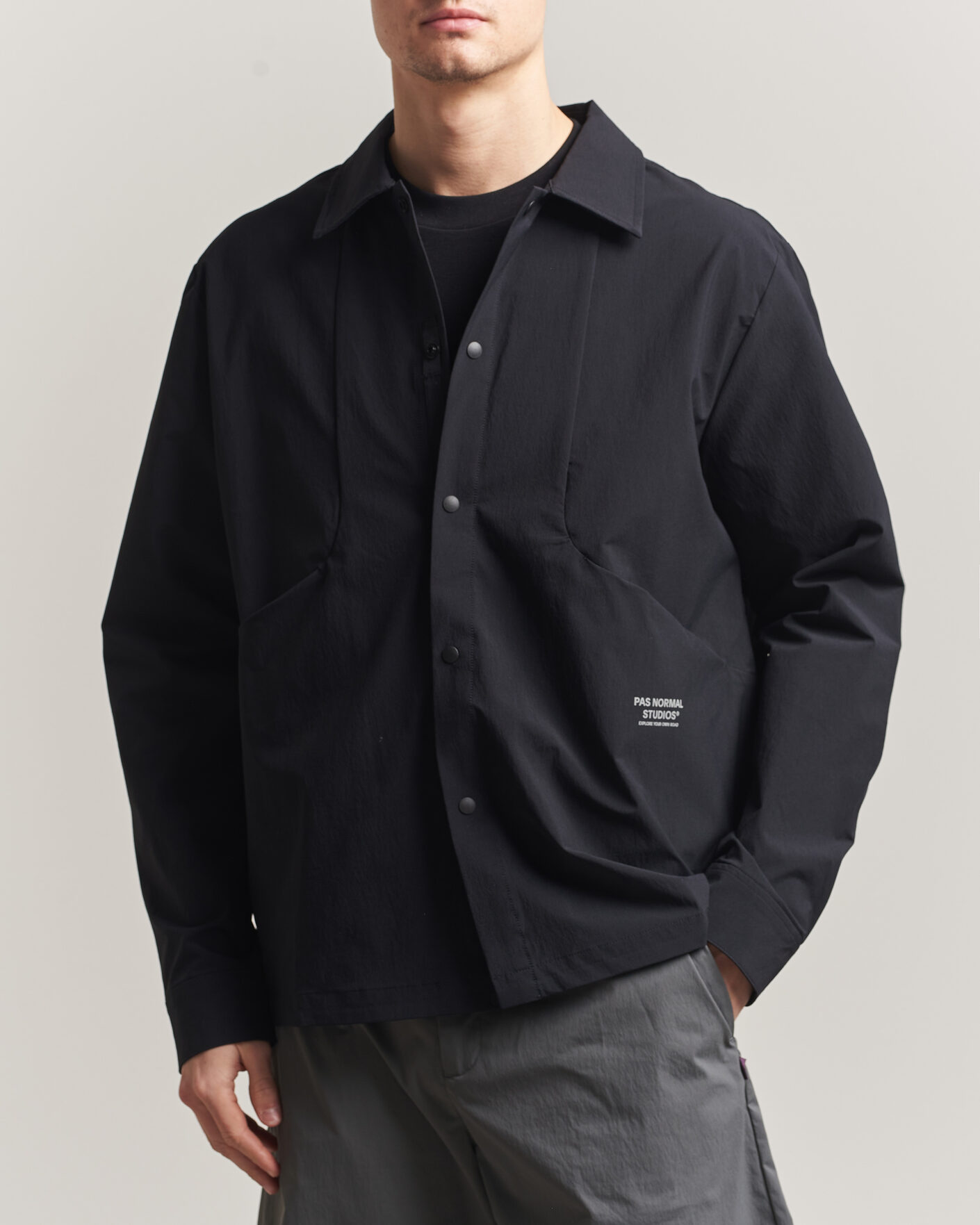Herr | Skjortor | Pas Normal Studios | Off Race Tech Overshirt Black