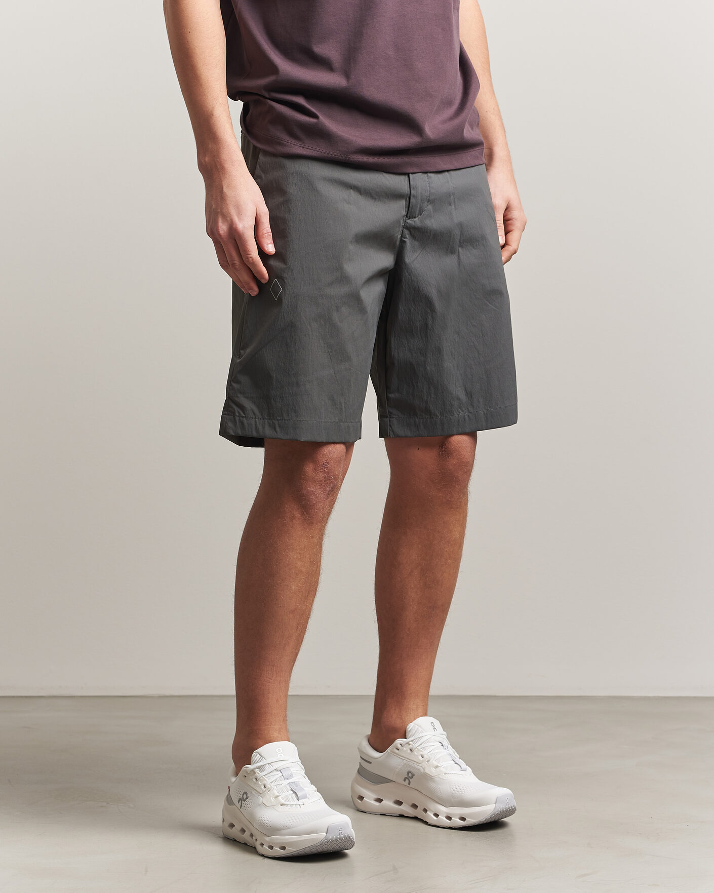 Herr | Shorts | Pas Normal Studios | Off Race Light Tech Shorts Dark Grey