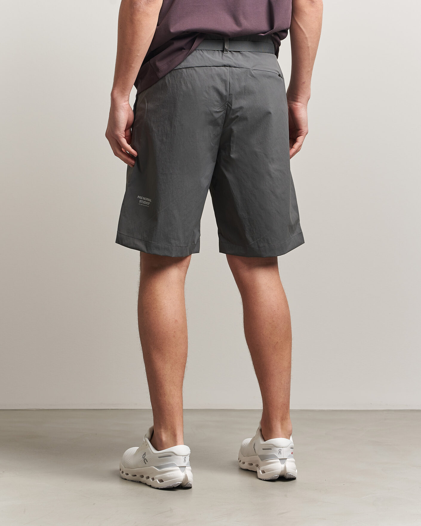 Herr | Shorts | Pas Normal Studios | Off Race Light Tech Shorts Dark Grey