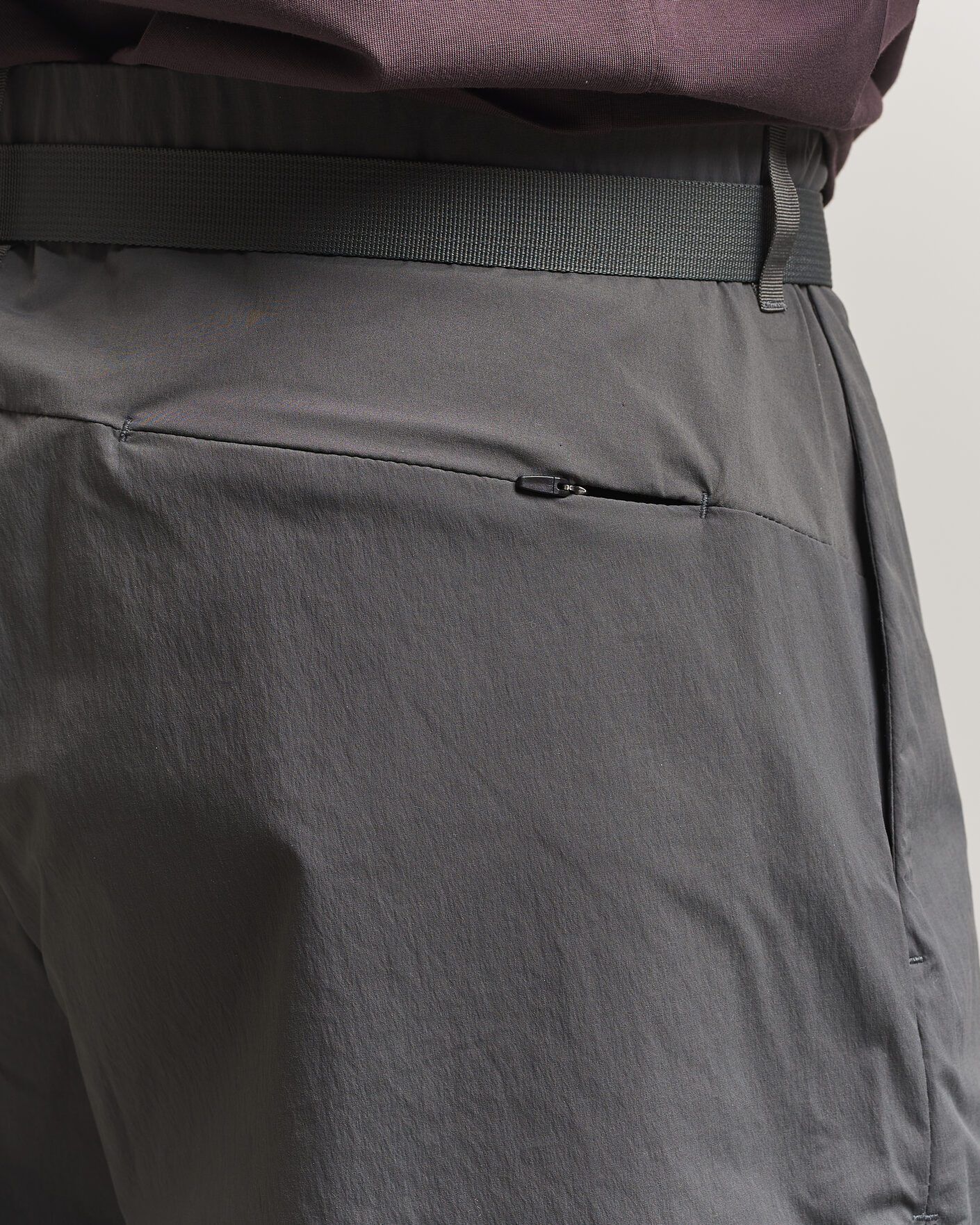 Herr | Shorts | Pas Normal Studios | Off Race Light Tech Shorts Dark Grey