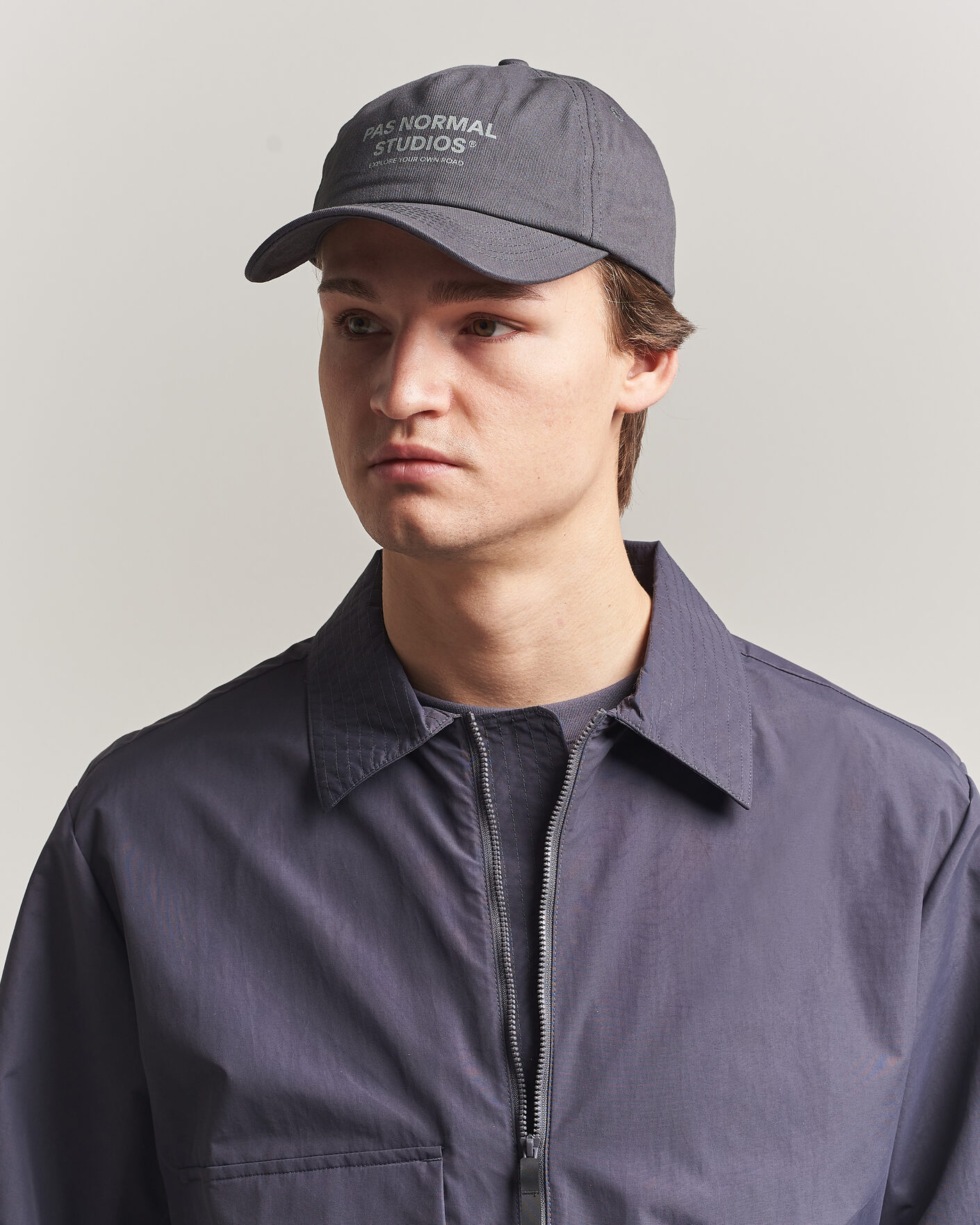 Herr | Hattar & kepsar | Pas Normal Studios | Off Race Cotton Cap Dark Navy