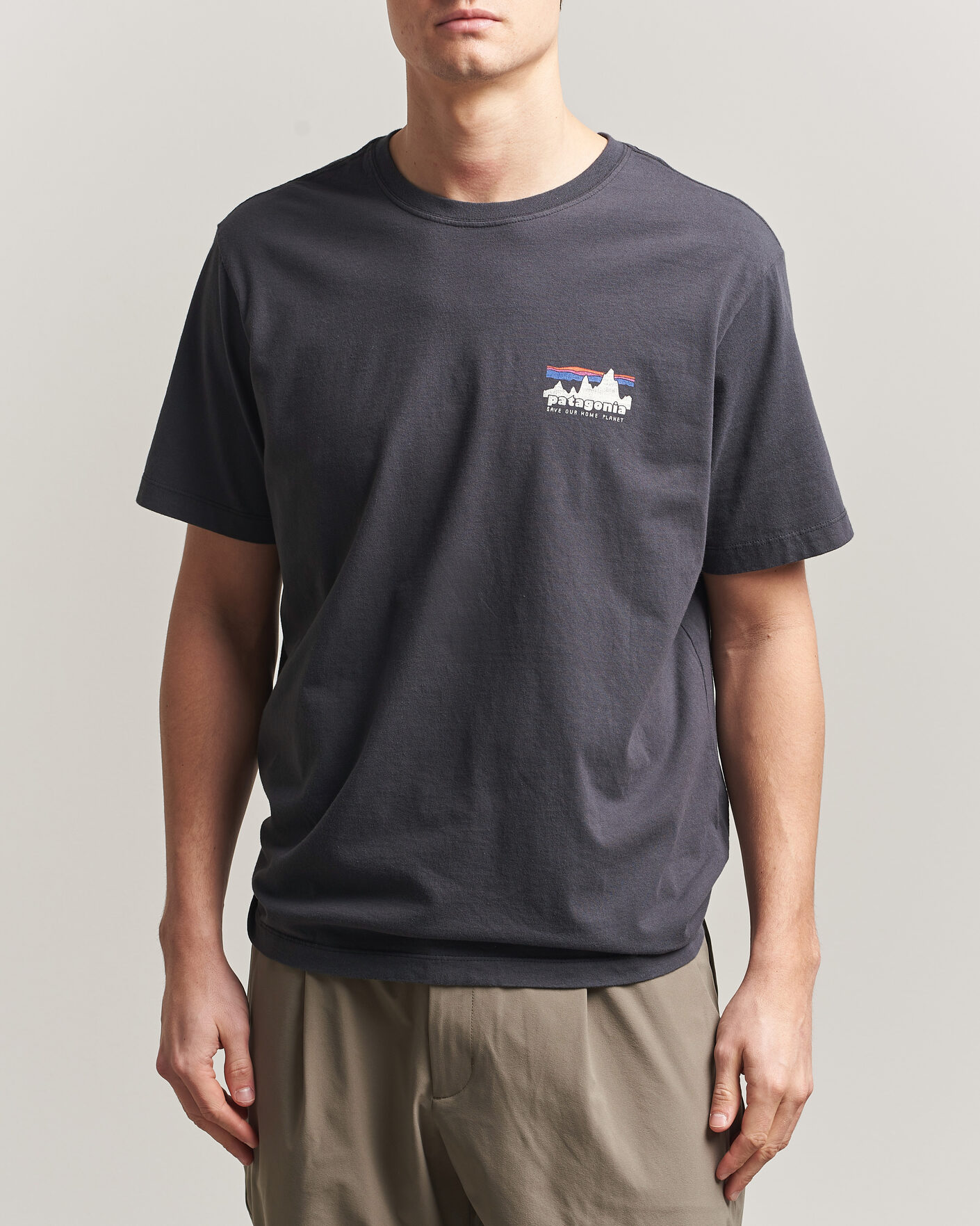 Herr | T-Shirts | Patagonia | 73 Skyline Logo T-Shirt Ink Black