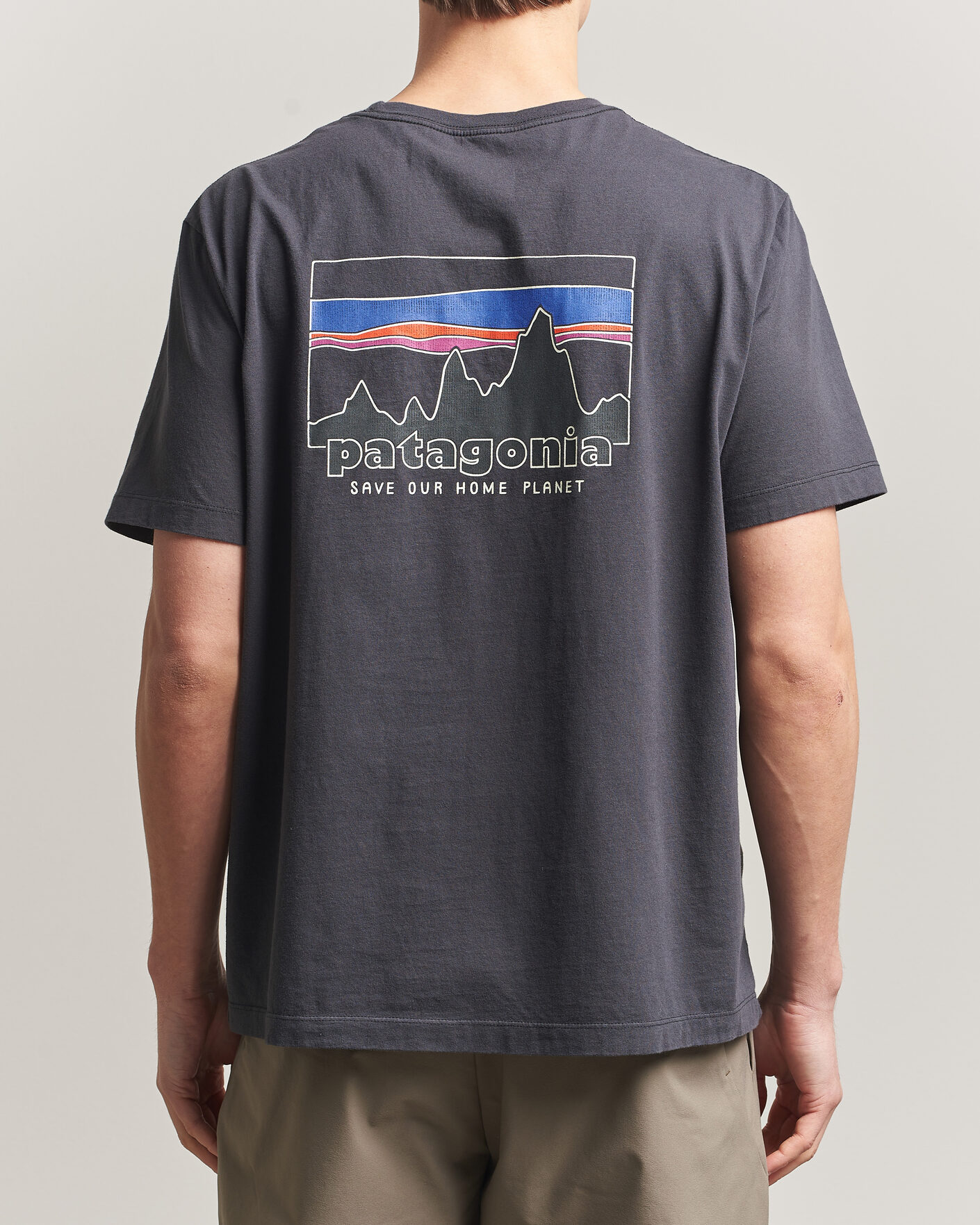 Herr | T-Shirts | Patagonia | 73 Skyline Logo T-Shirt Ink Black