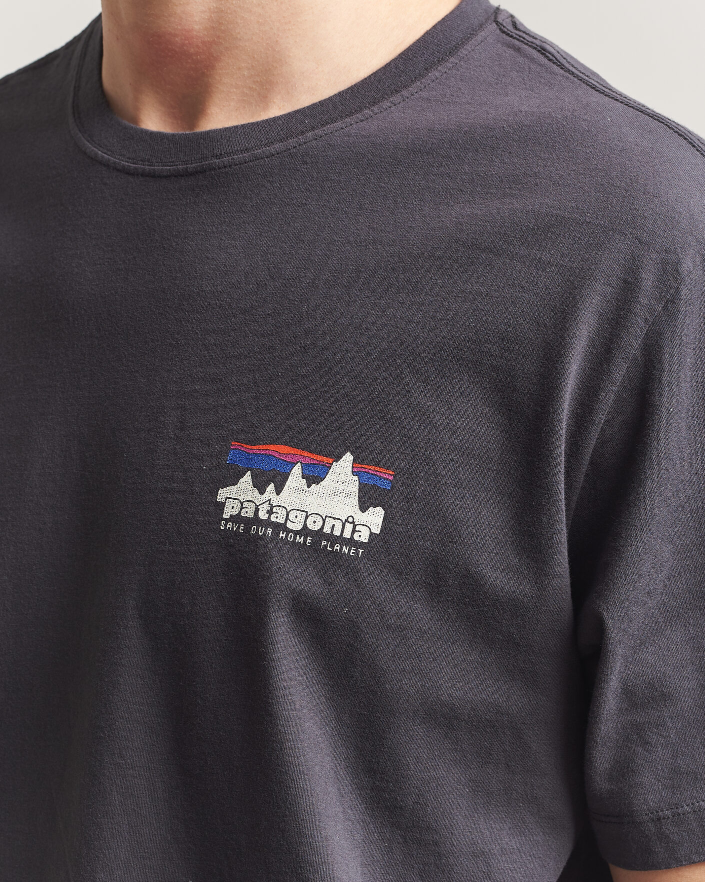 Herr | T-Shirts | Patagonia | 73 Skyline Logo T-Shirt Ink Black