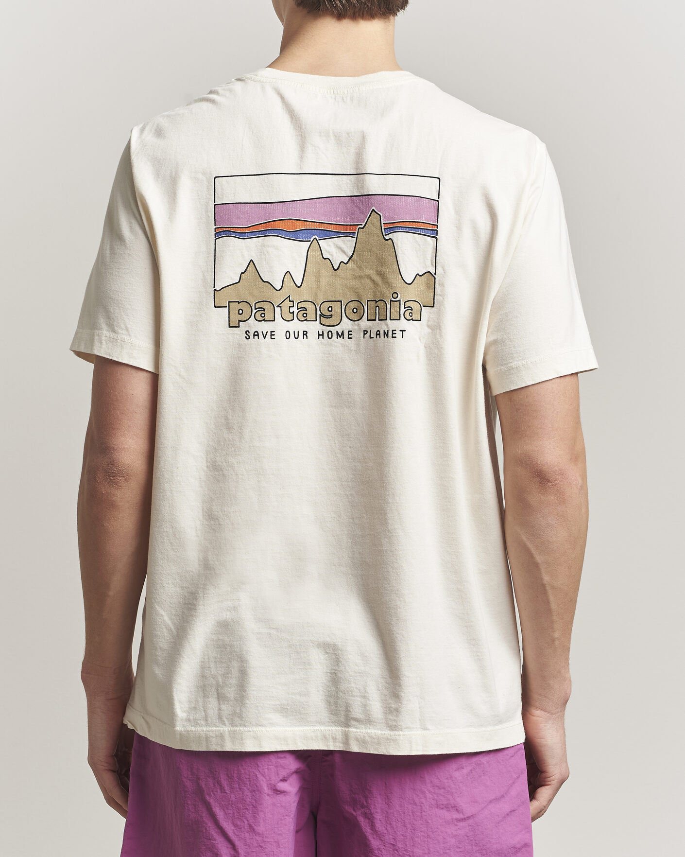 Herr | T-Shirts | Patagonia | 73 Skyline Logo T-Shirt Undyed Natural