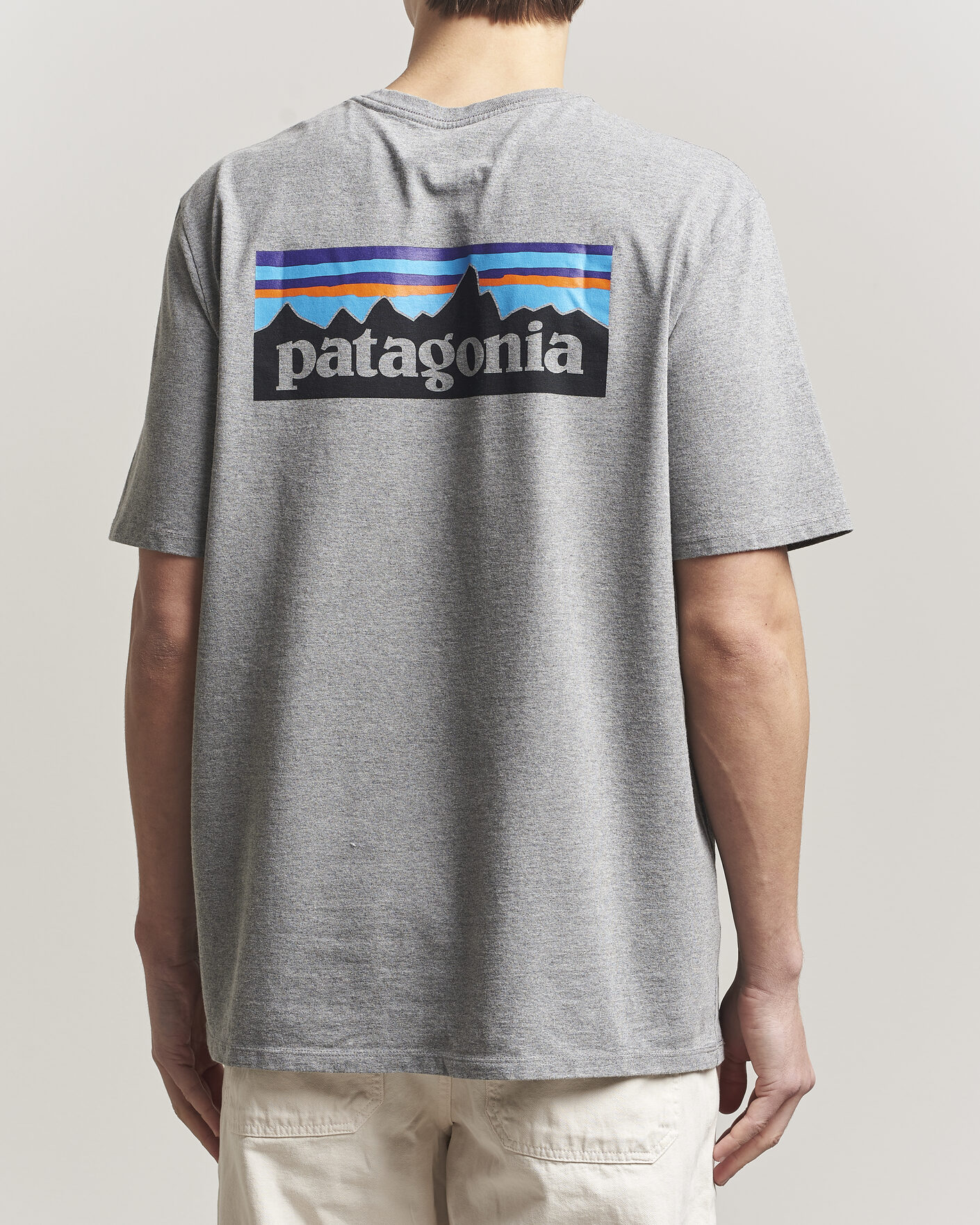 Herr | T-Shirts | Patagonia | P-6 Logo T-Shirt Gravel Heather