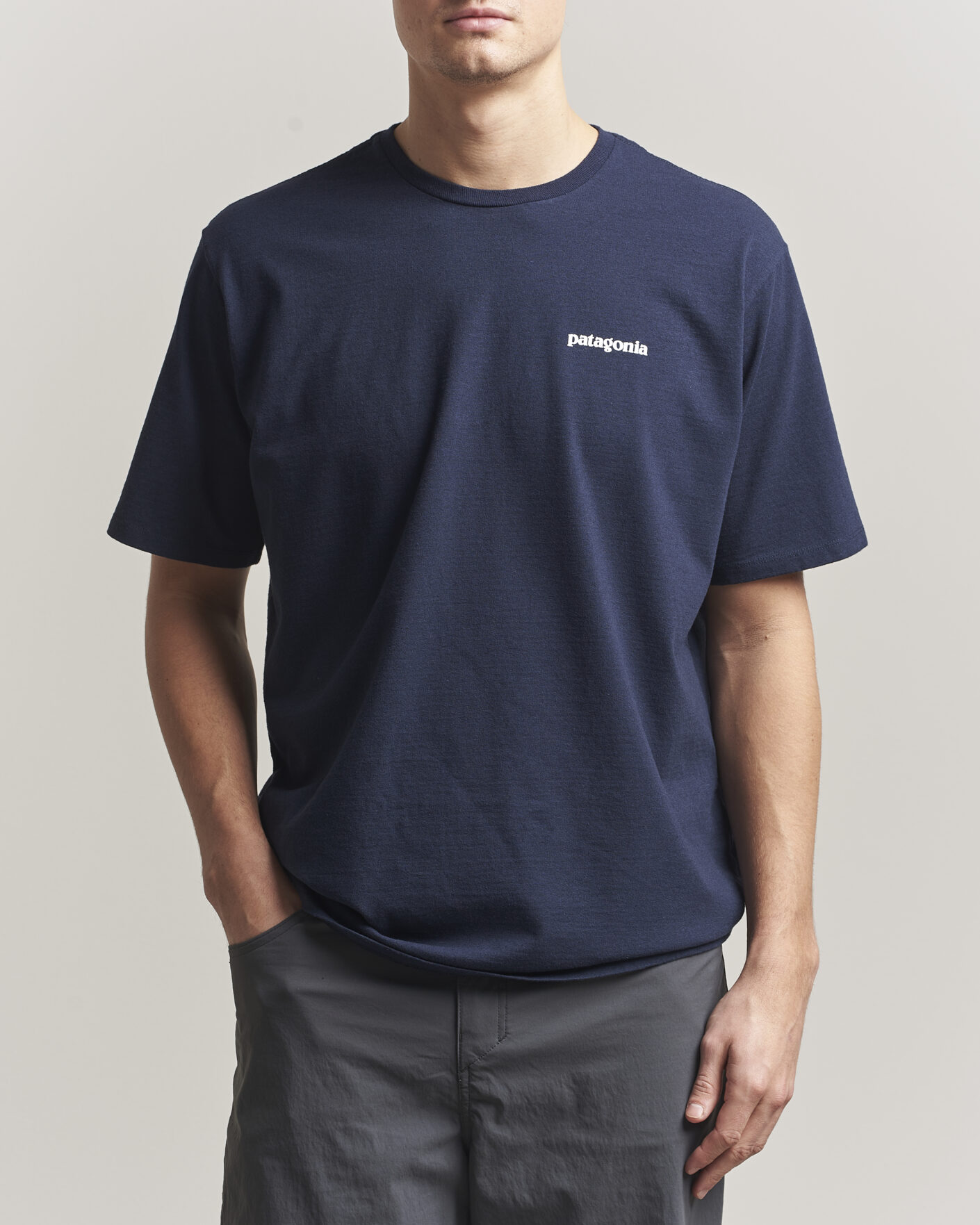 Herr | T-Shirts | Patagonia | P-6 Logo T-Shirt New Navy
