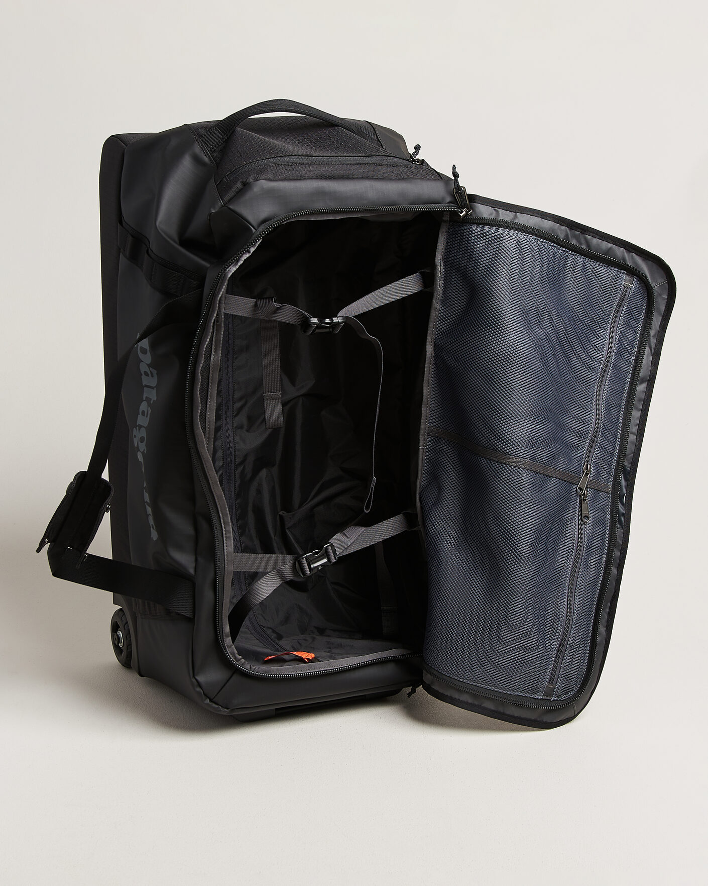 Herr | Väskor | Patagonia | Black Hole Wheeled Duffel 70L Black