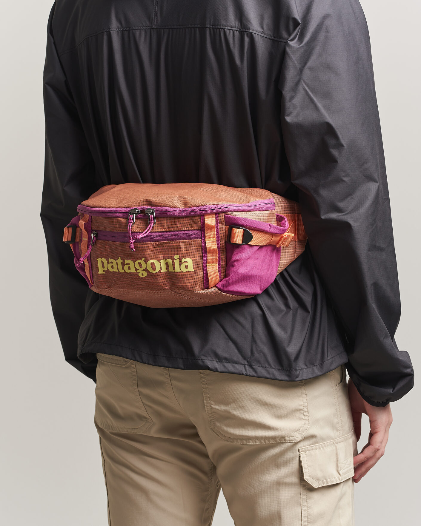 Herr | Väskor | Patagonia | Black Hole Waist Pack 5L Peach Sherbet