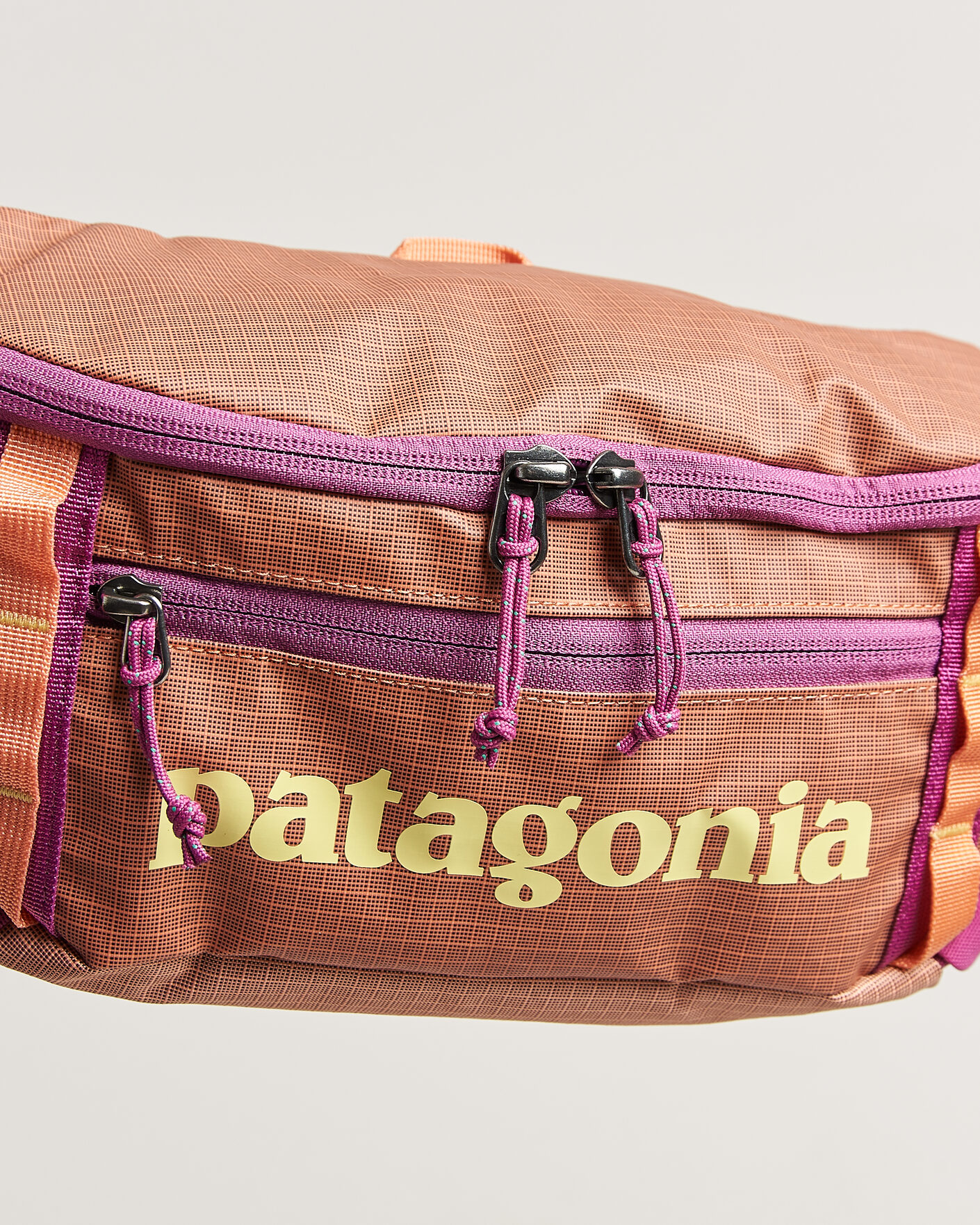 Herr | Väskor | Patagonia | Black Hole Waist Pack 5L Peach Sherbet