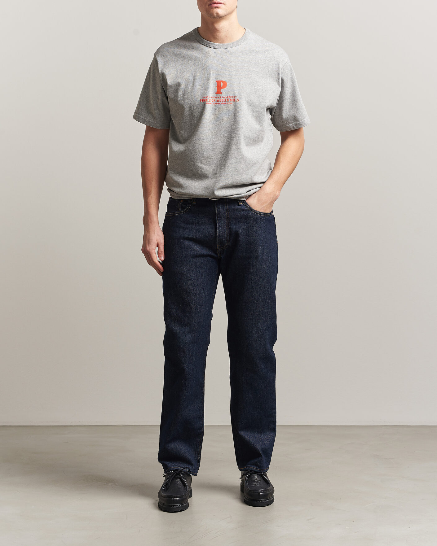 Herr | T-Shirts | Pendleton | Heavyweight P Tee Ash Heather Grey