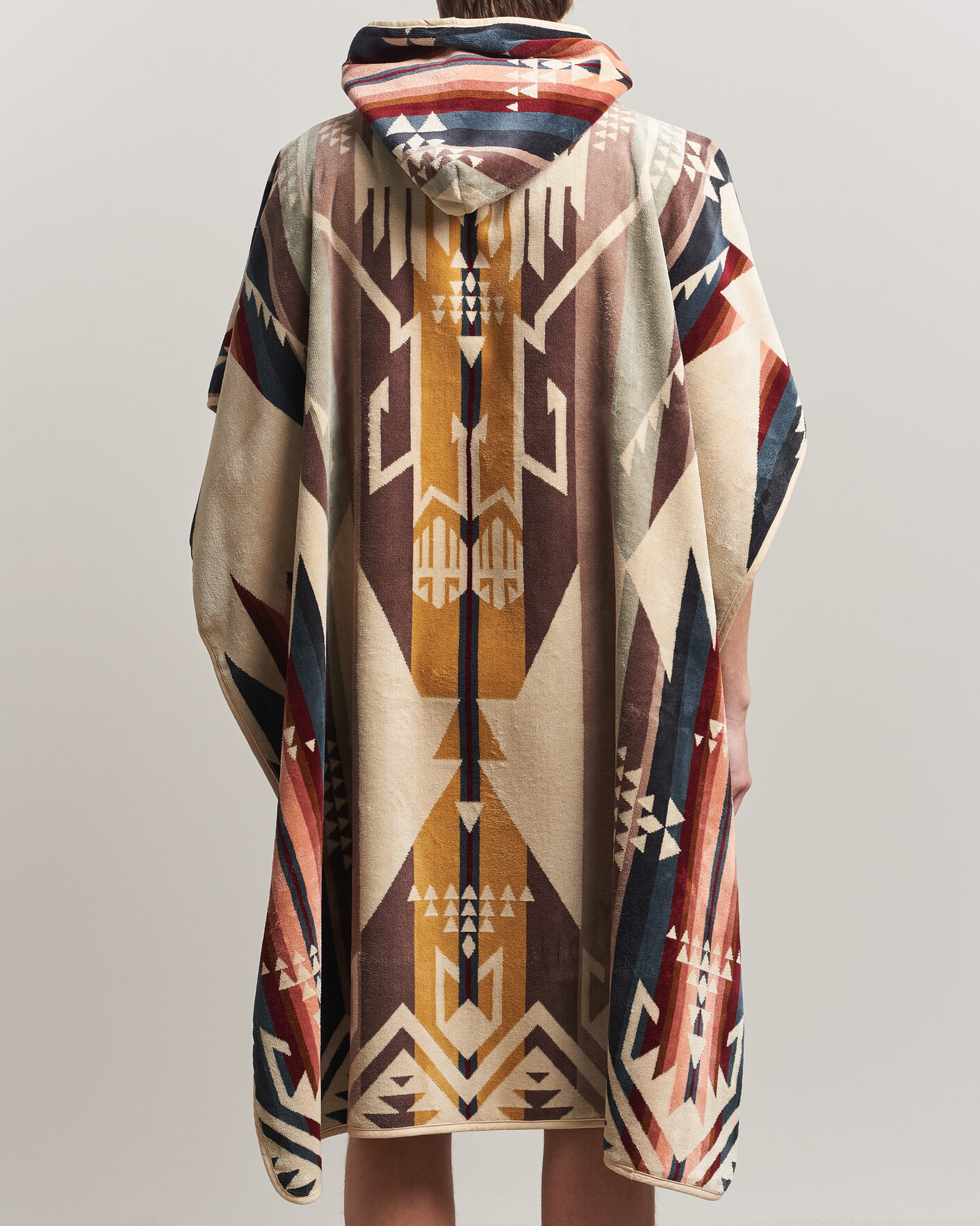 Herr | Pendleton Jacquard Hooded Towel White Sands Tan | Pendleton | Jacquard Hooded Towel White Sands Tan