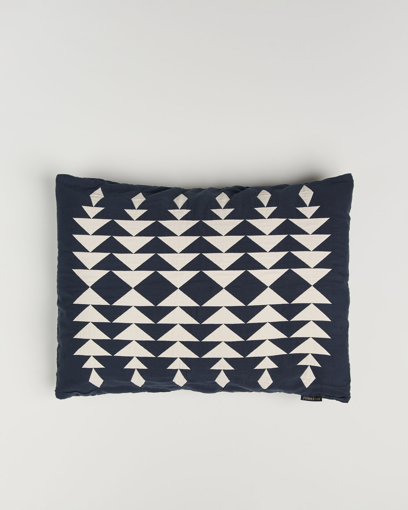 Herr | Till hemmet | Pendleton | Organic Cotton Matelasse Pillow Midnight Nova