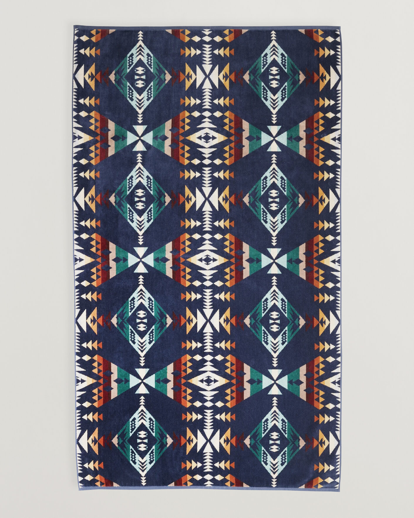 Herr | Textilier | Pendleton | Oversized Jacquard Spa Towel Diamond Peak