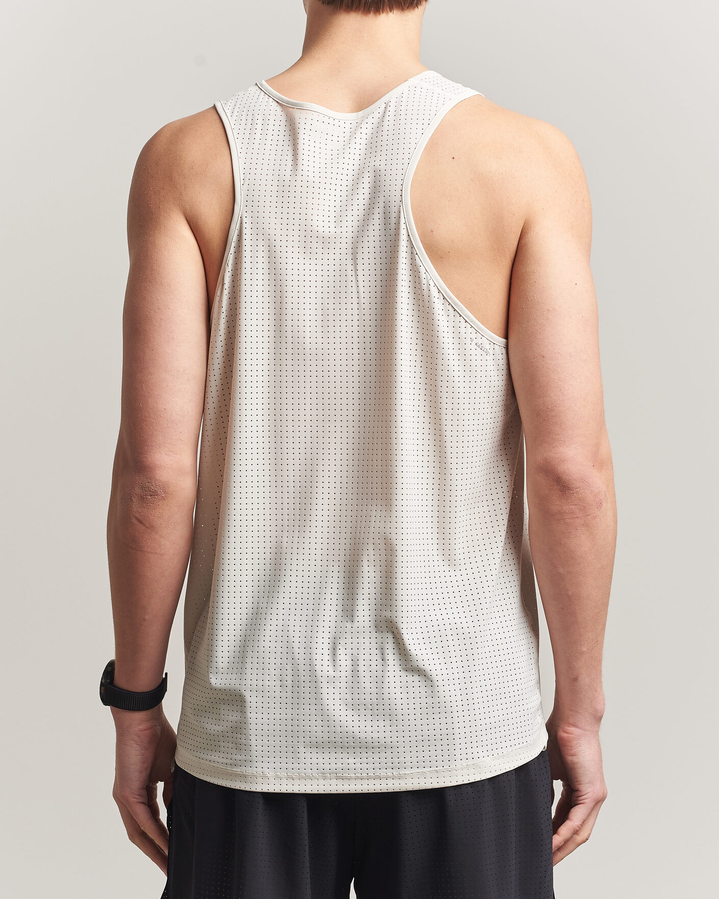 Herr | T-Shirts | Satisfy | Space-O Singlet Chalk