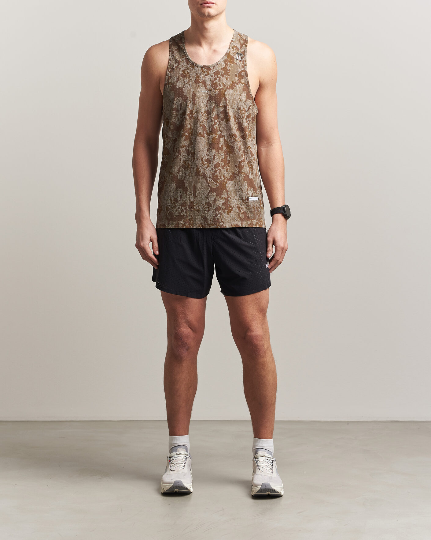 Herr | T-Shirts | Satisfy | Space-O Singlet Camo