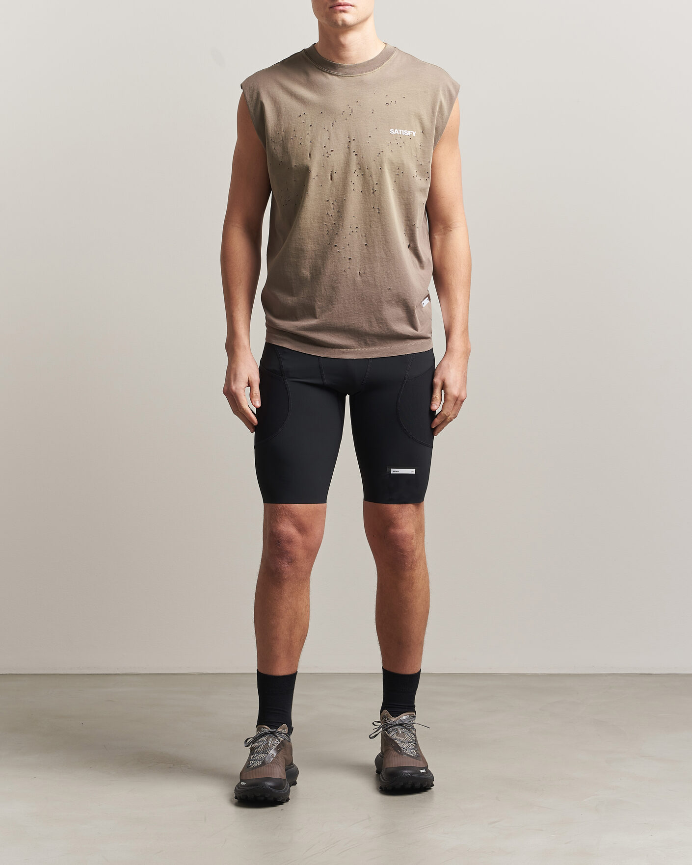 Herr | T-Shirts | Satisfy | MothTech Muscle Tee Sun Bleached Falcon