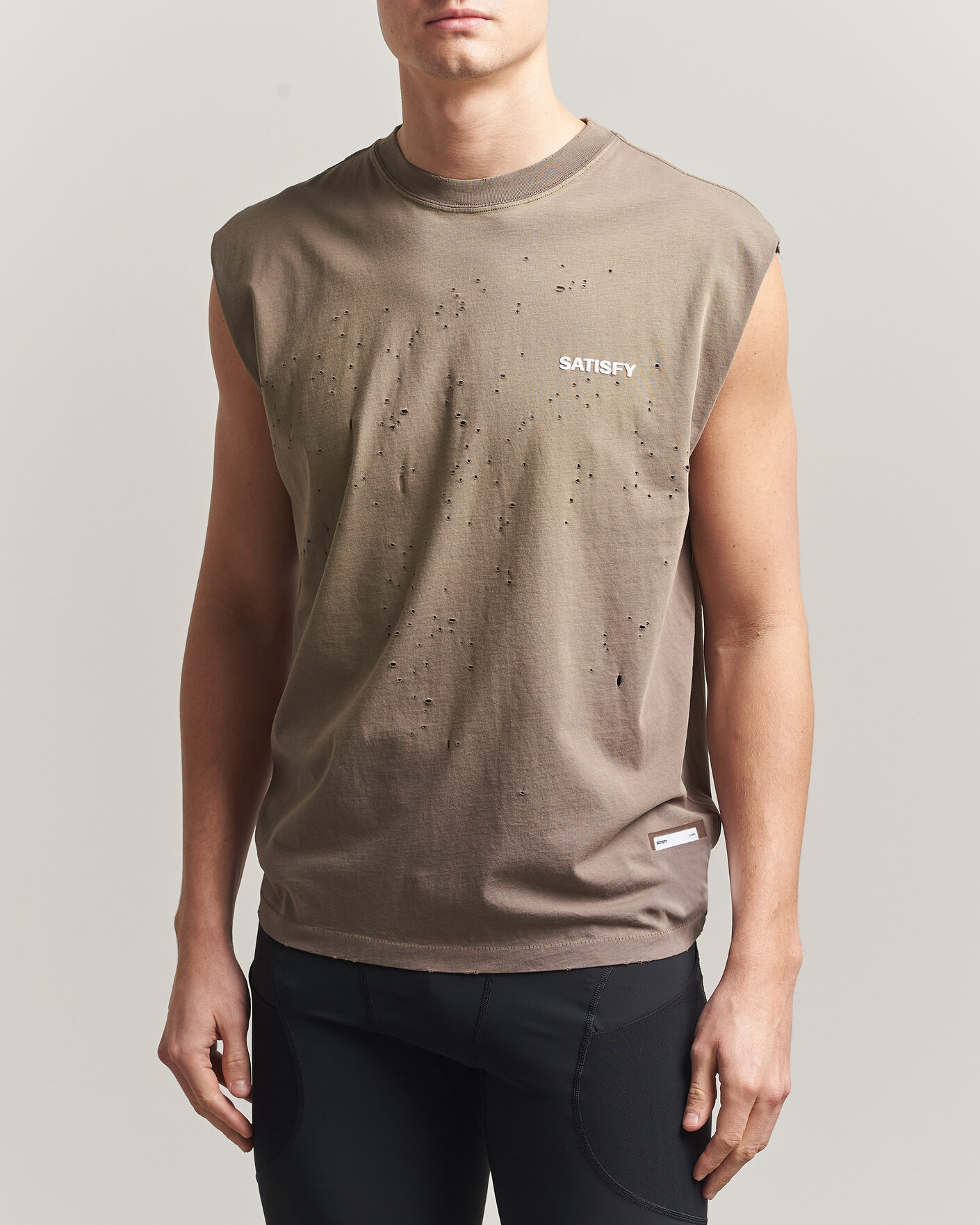 Herr | T-Shirts | Satisfy | MothTech Muscle Tee Sun Bleached Falcon