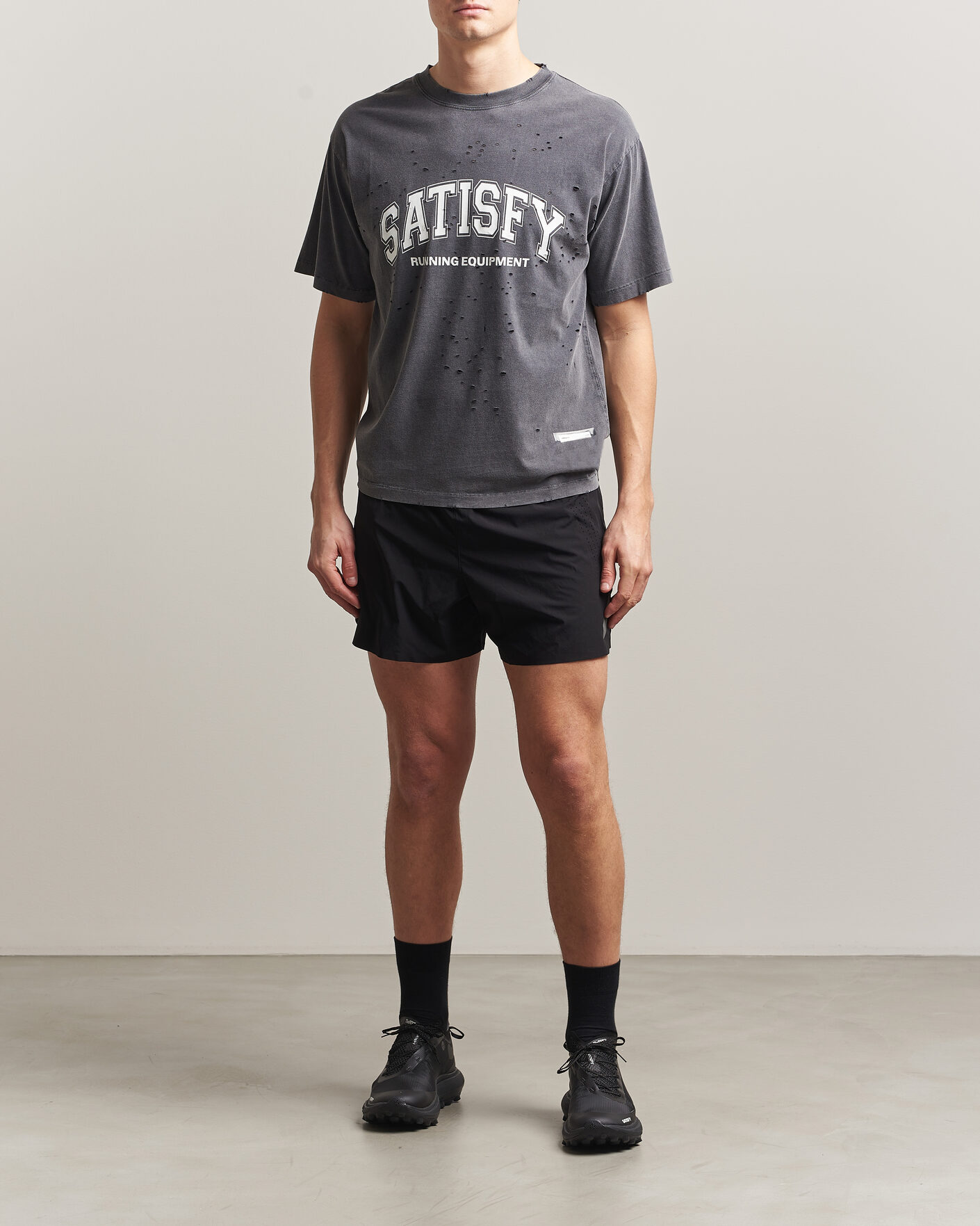 Herr | T-Shirts | Satisfy | MothTech T-Shirt Aged Black