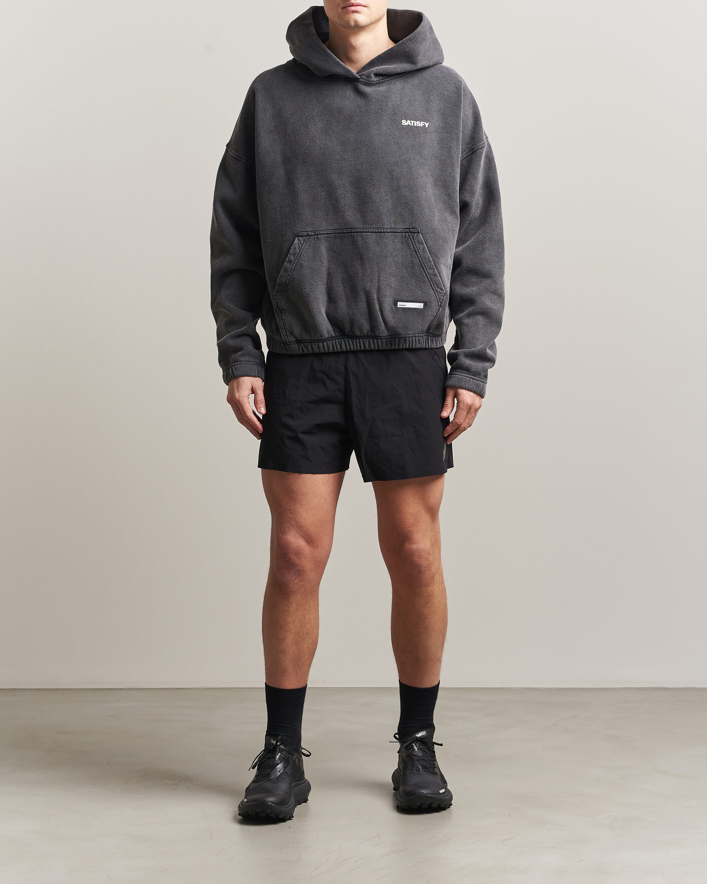 Herr | Tröjor | Satisfy | SoftCell Hoodie Aged Black