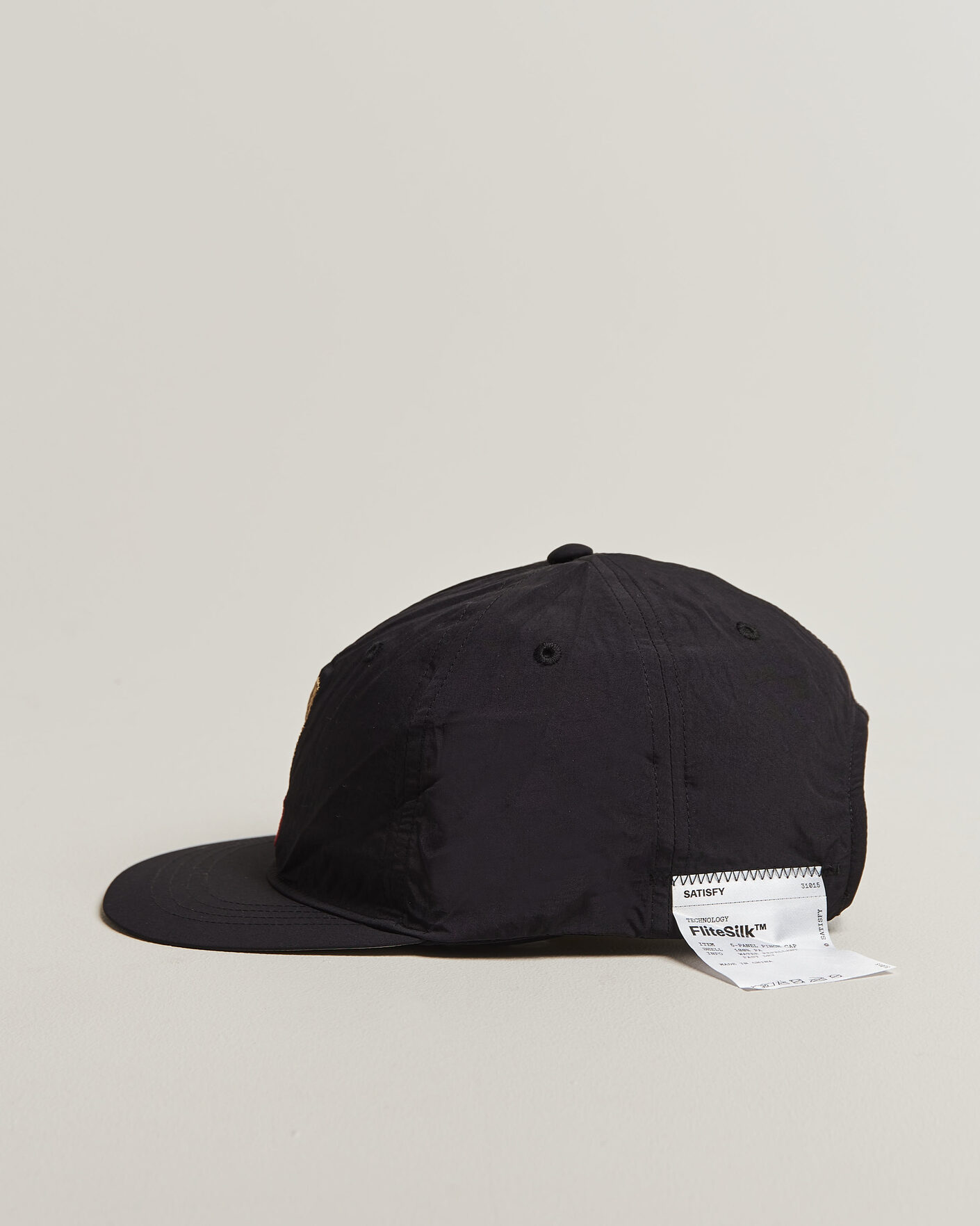 Herr | Hattar & kepsar | Satisfy | FliteSilk 5 Panel Cap Black Eagle