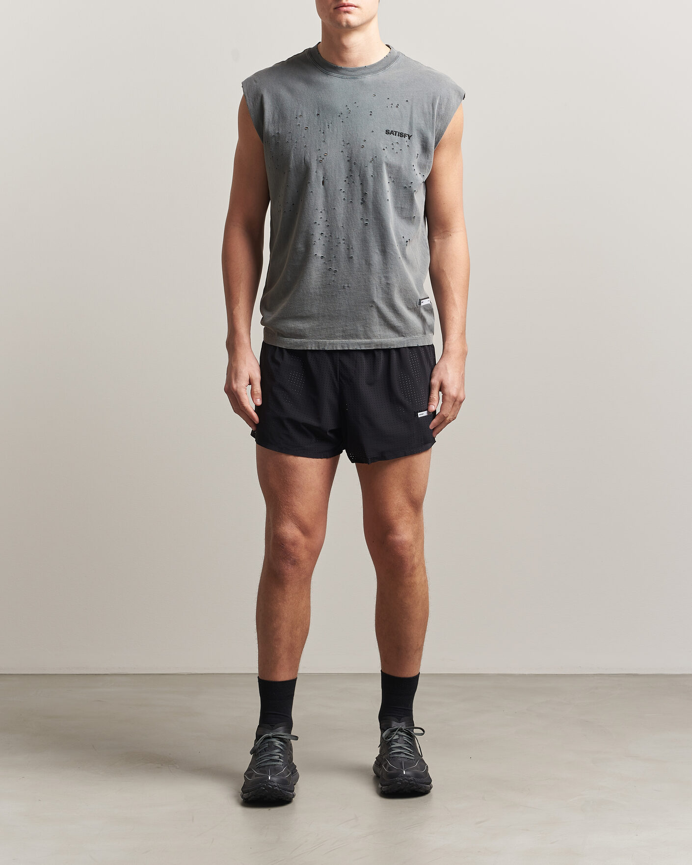 Herr | Shorts | Satisfy | Space-O 2.5 Inch Shorts Black