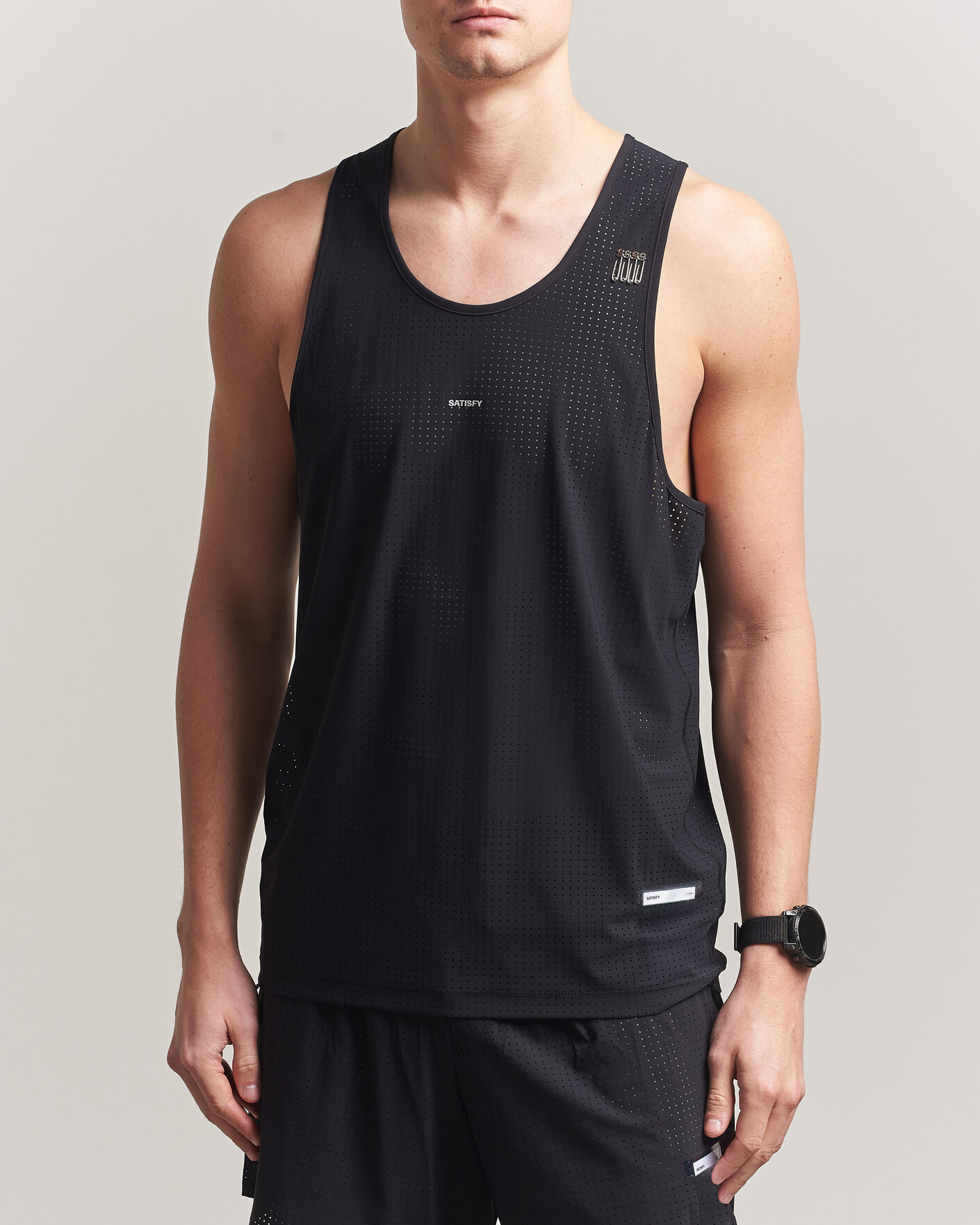 Herr | T-Shirts | Satisfy | Space-O Singlet Black