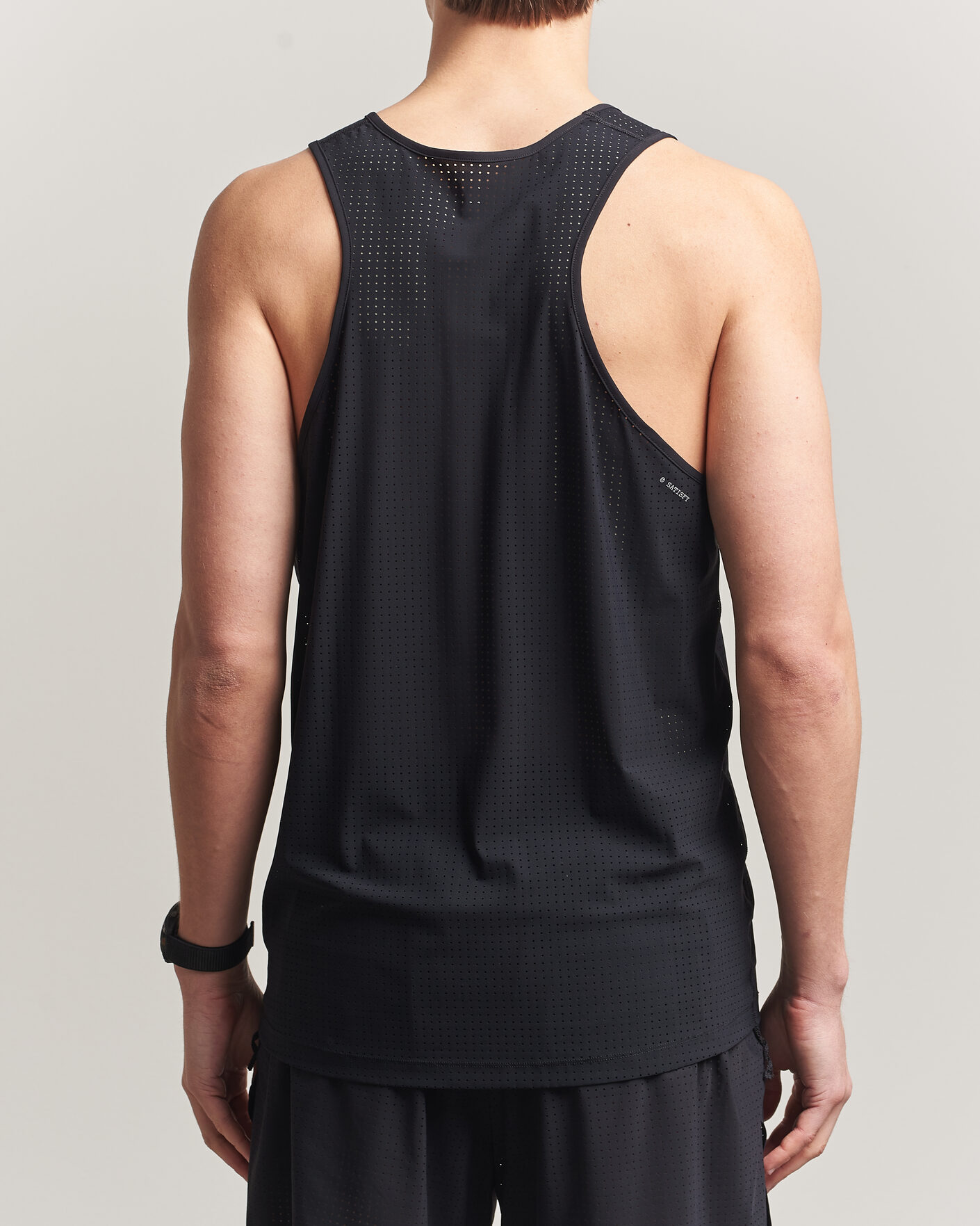 Herr | T-Shirts | Satisfy | Space-O Singlet Black