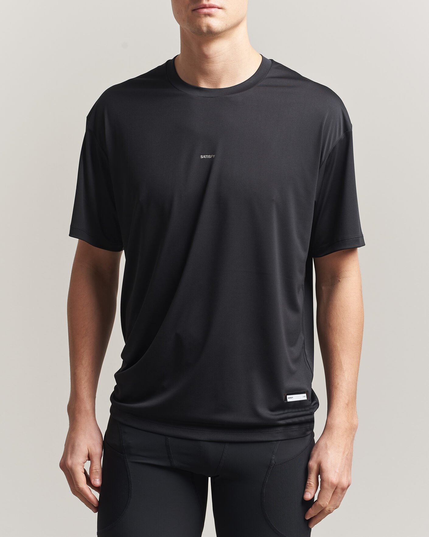 Herr | T-Shirts | Satisfy | AuraLite T-Shirt Black