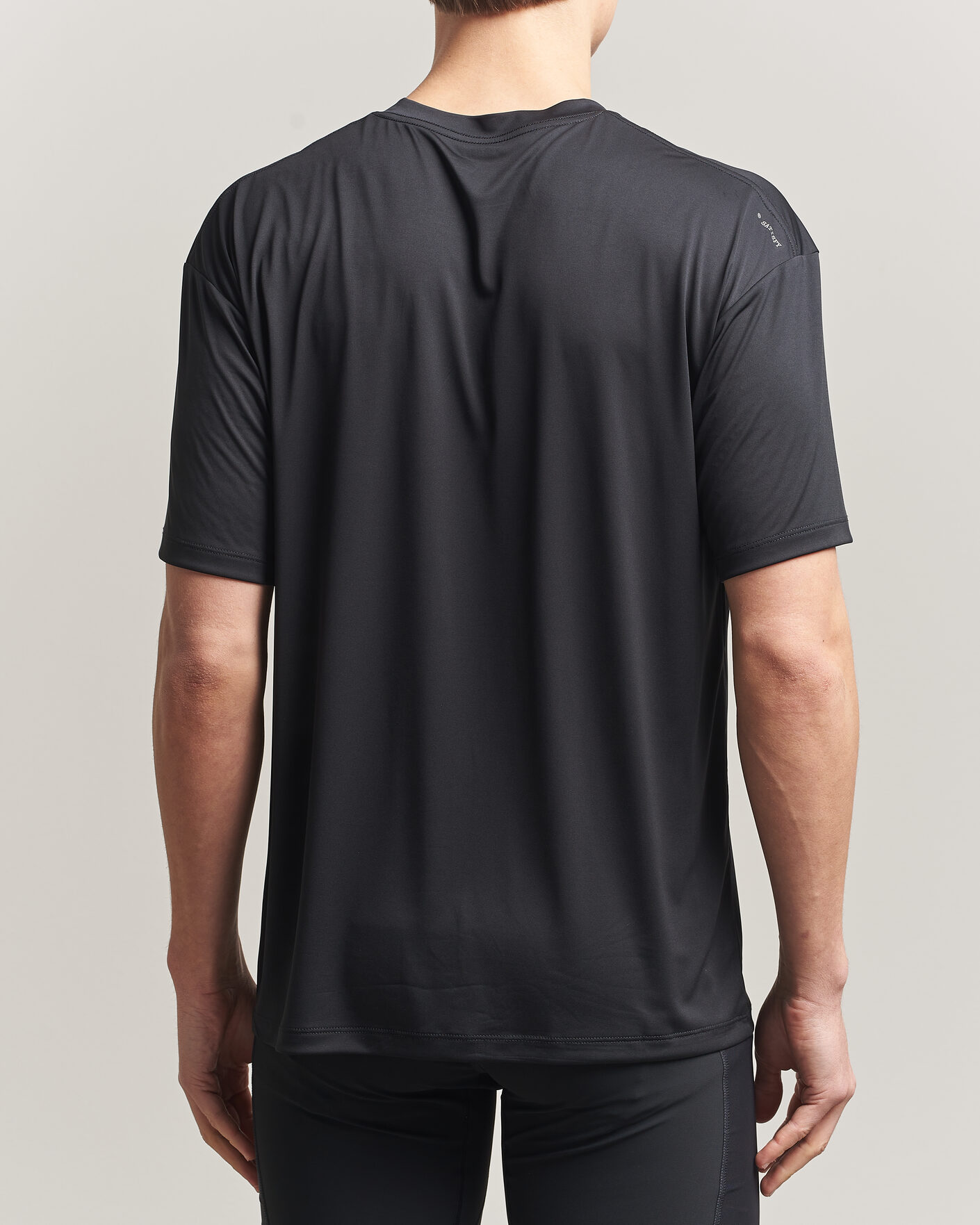 Herr | T-Shirts | Satisfy | AuraLite T-Shirt Black