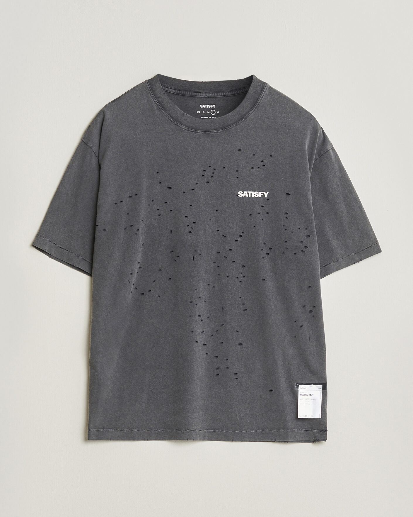 Herr | T-Shirts | Satisfy | MothTech Small Logo T-Shirt Aged Black