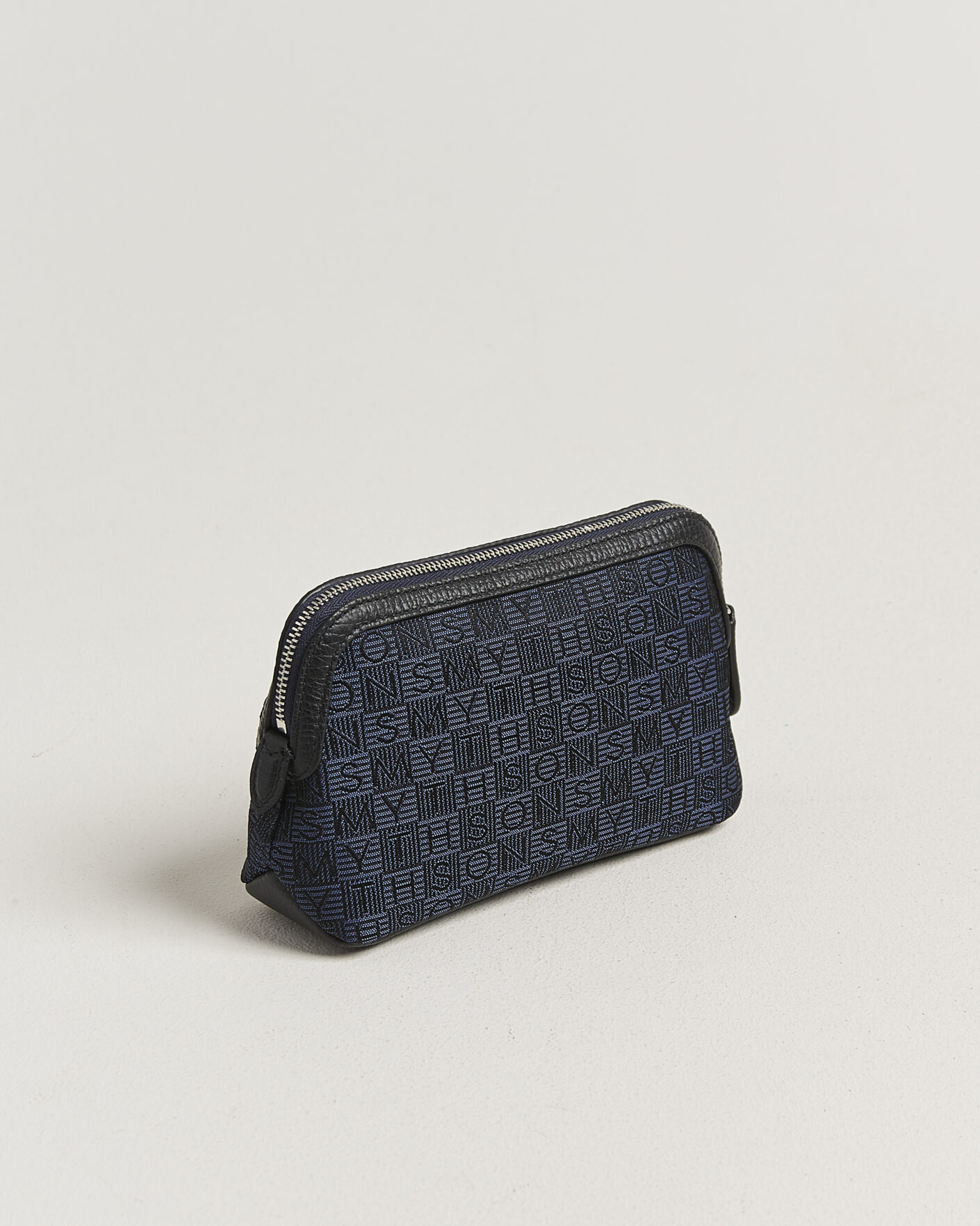 Herr | Väskor | Smythson | Canvas Stamp Small Travel Pouch Navy