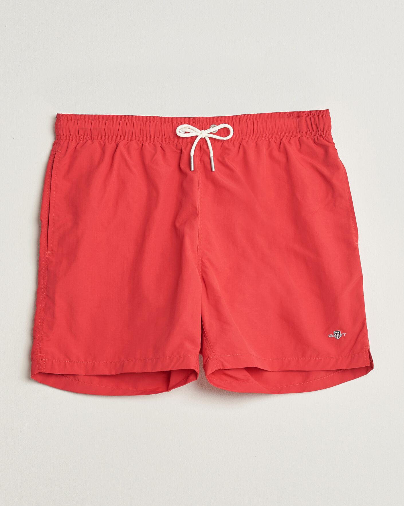 Herr | Badbyxor | GANT | Basic Swimshorts Rose Red