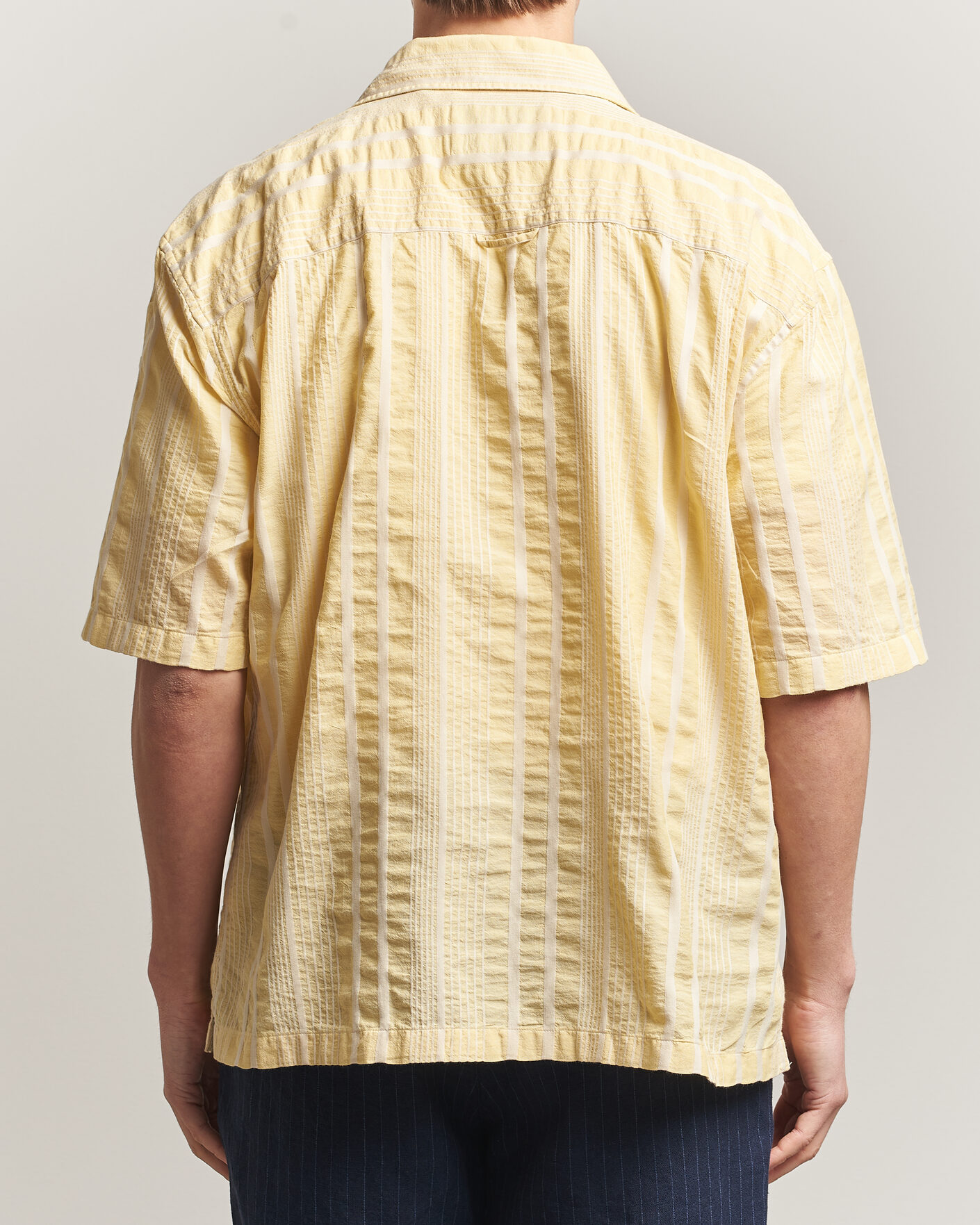 Herr | Skjortor | Gant | Relaxed Fit Seersucker Camp Collar Shirt Light Mustard Yellow