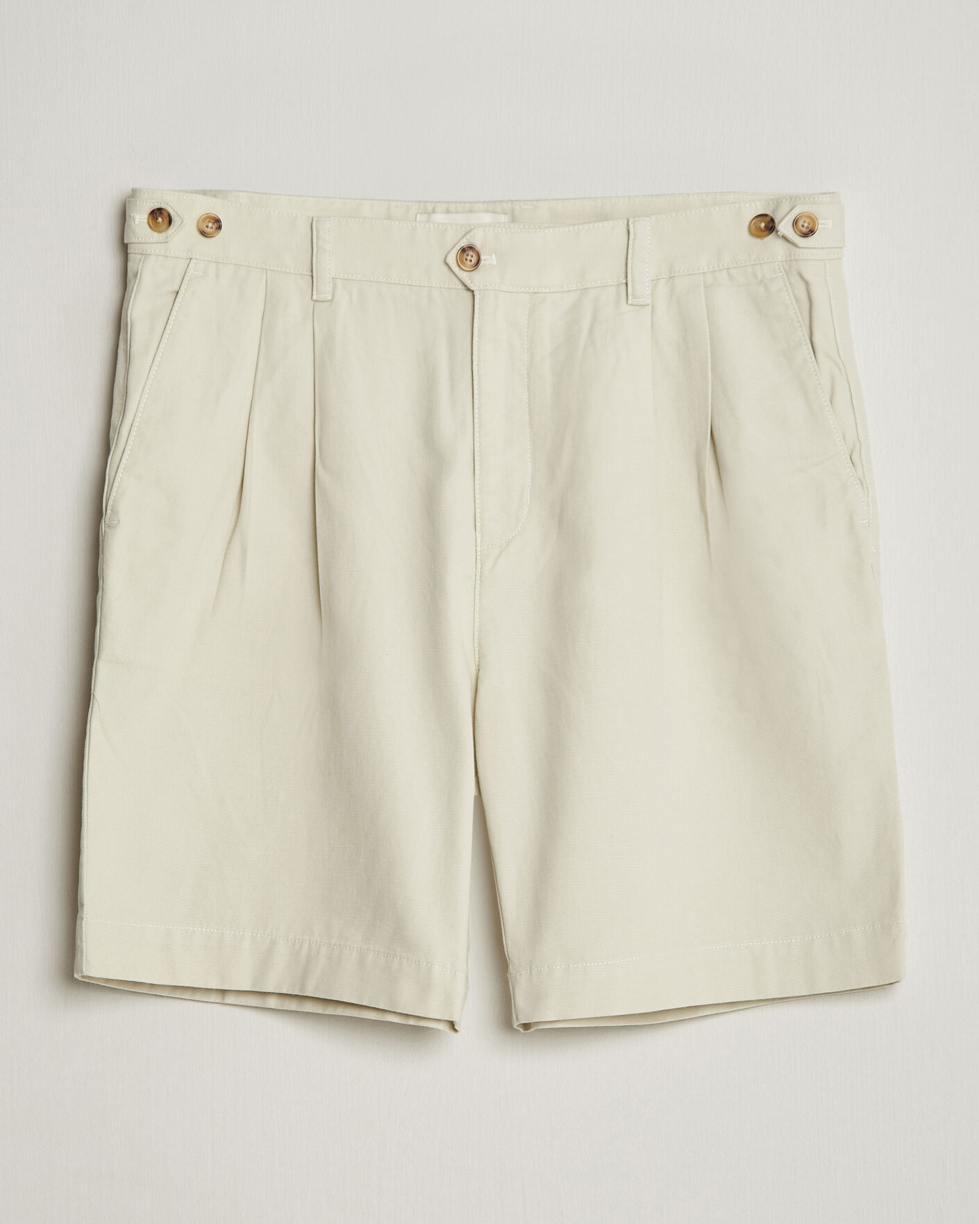 Herr | Shorts | Gant | Relaxed Light Canvas Pleated Shorts Sand