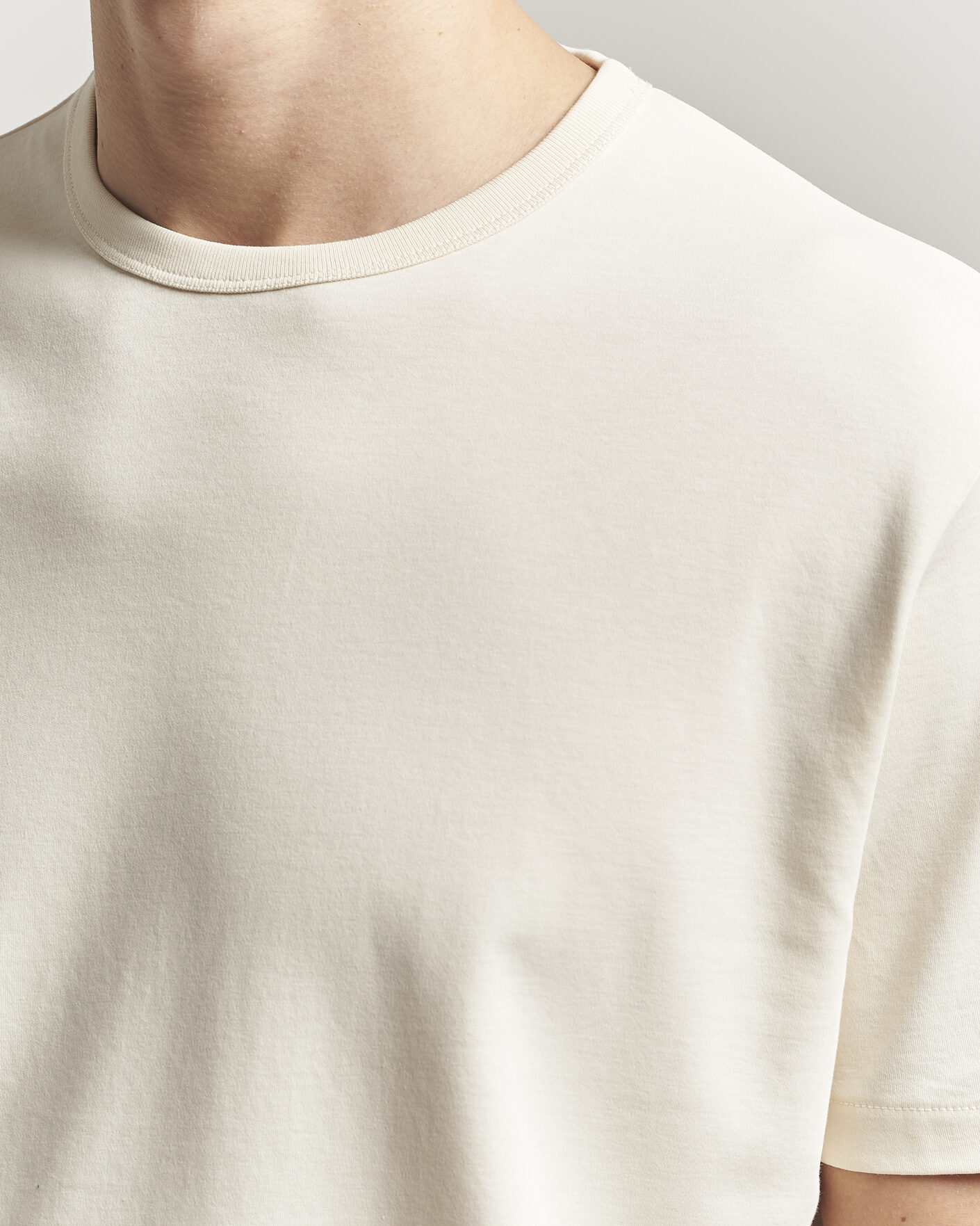Herr | T-Shirts | GANT | Interlock Crew Neck T-Shirt Creamed White