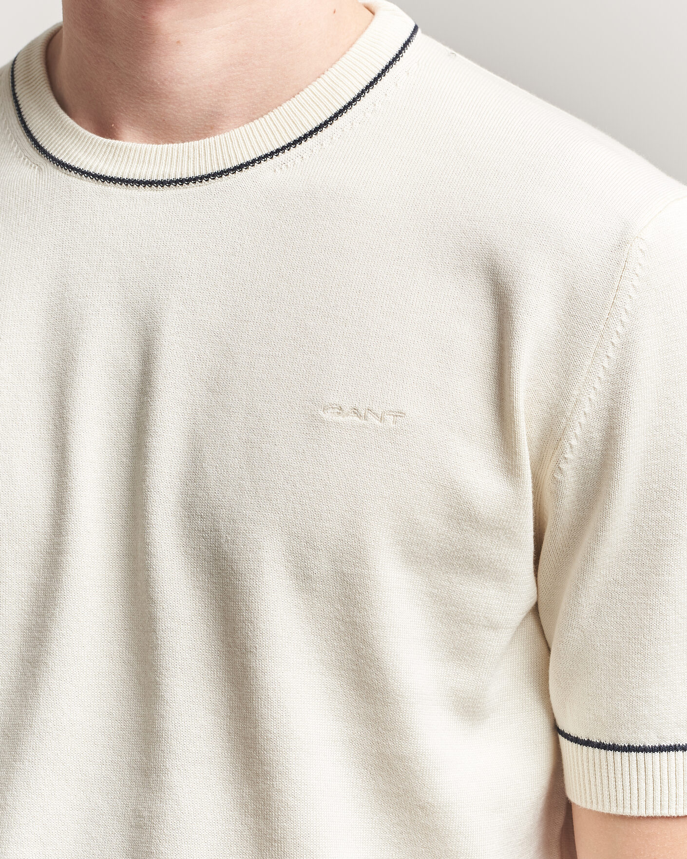Herr | T-Shirts | GANT | Cotton/Model Knitted T-Shirt Cream
