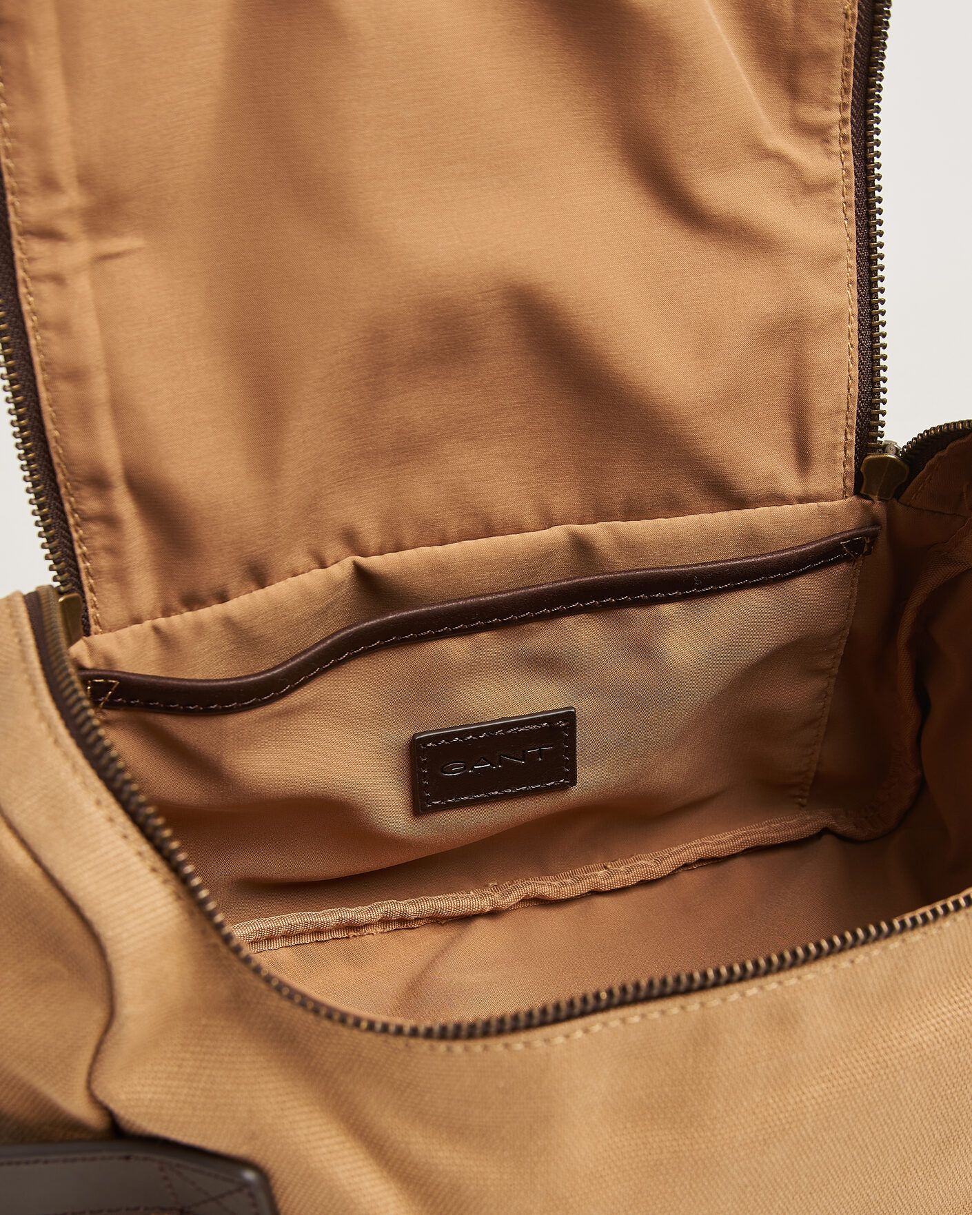 Herr | Väskor | Gant | Washed Canvas Washbag Warm Khaki