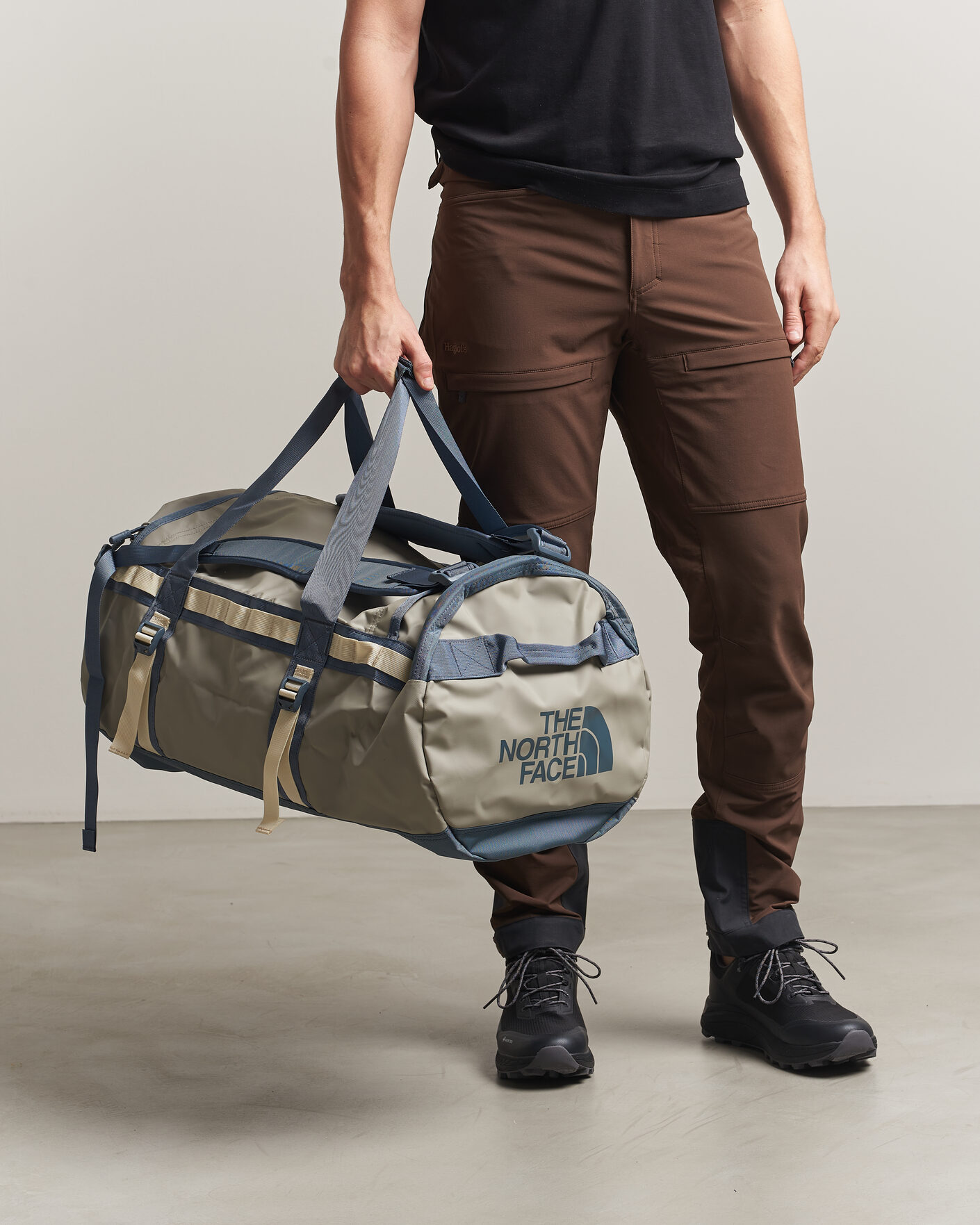 Herr | Väskor | The North Face | Base Camp Duffel M Stone Slab