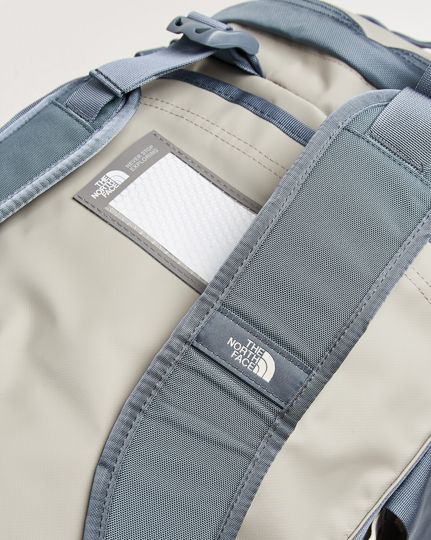 Herr | Väskor | The North Face | Base Camp Duffel M Stone Slab