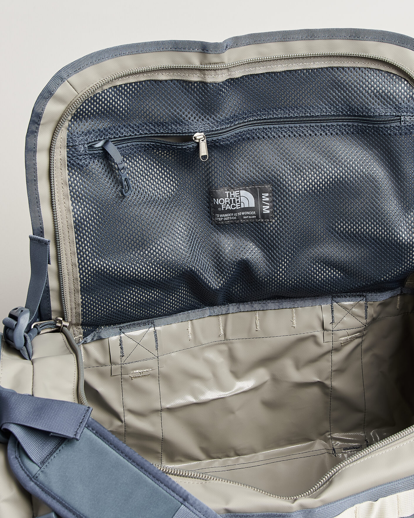 Herr | Väskor | The North Face | Base Camp Duffel M Stone Slab