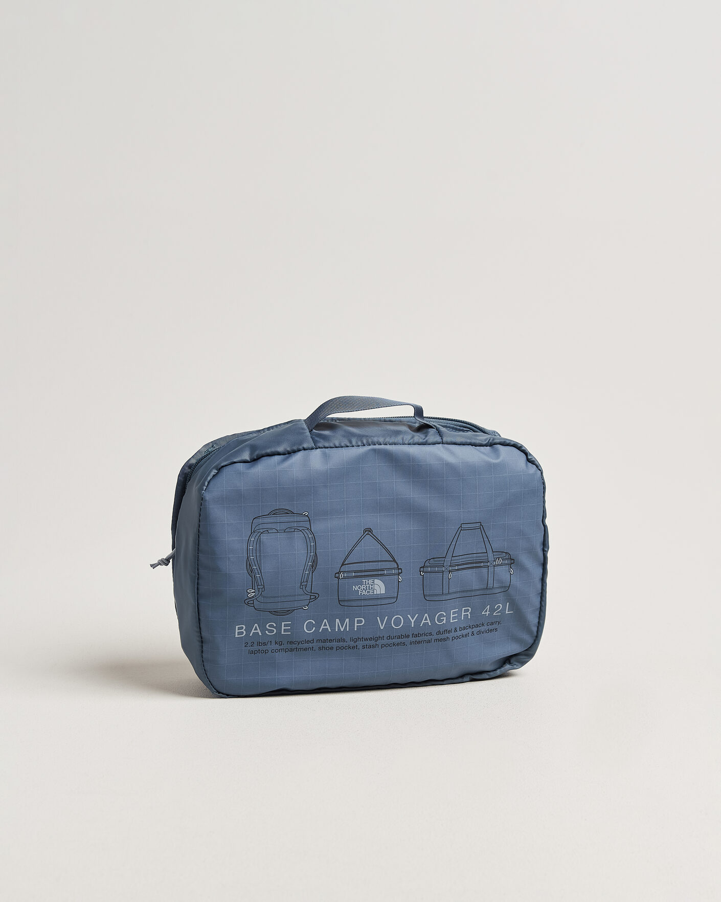 Herr | Väskor | The North Face | Base Camp Voyager Duffel 42 Granite Grey