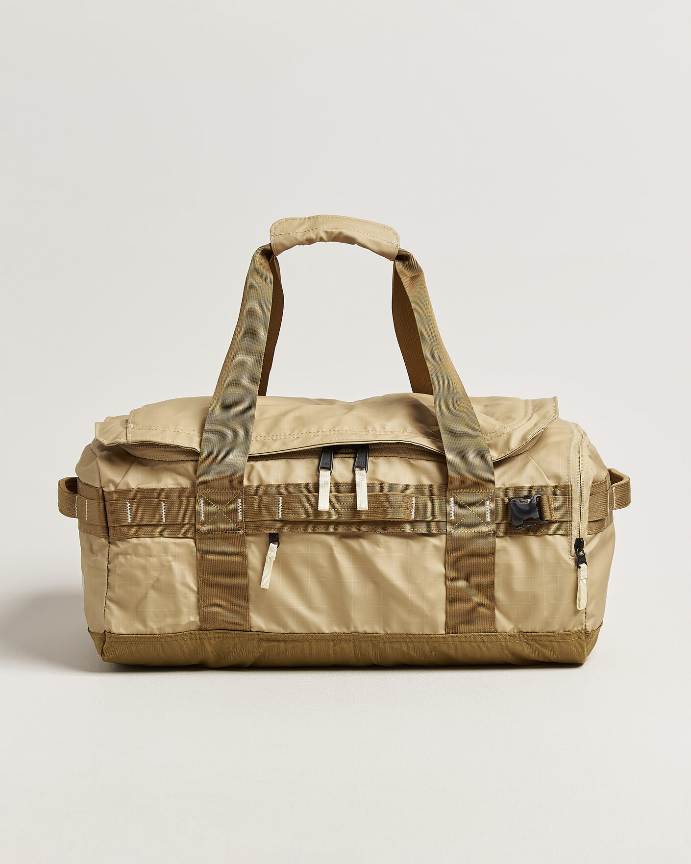 Herr | Väskor | The North Face | Base Camp Voyager Duffel 42 Khaki Stone