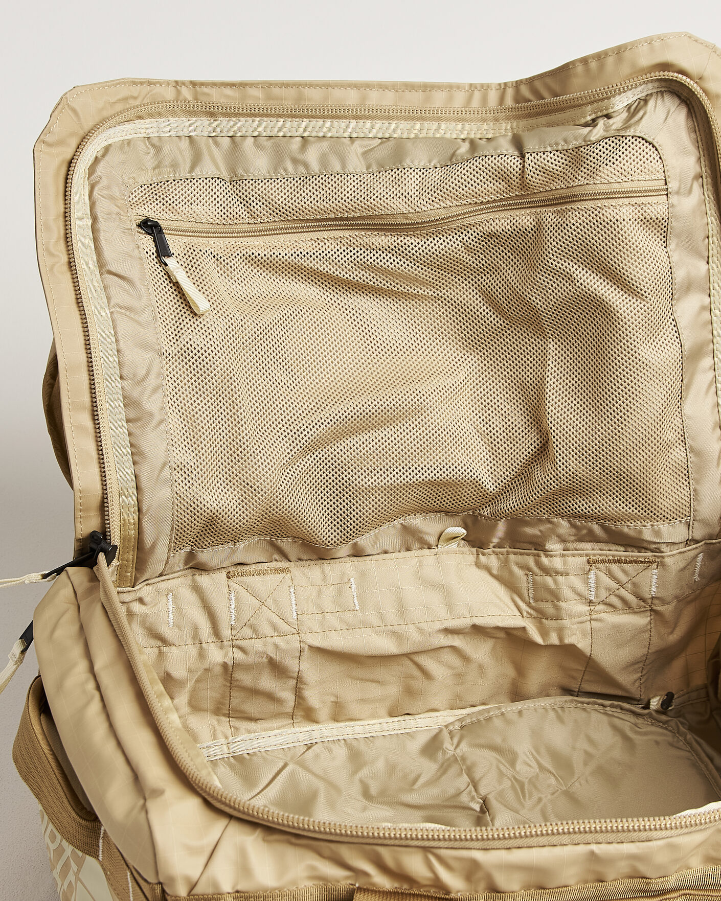 Herr | Väskor | The North Face | Base Camp Voyager Duffel 42 Khaki Stone