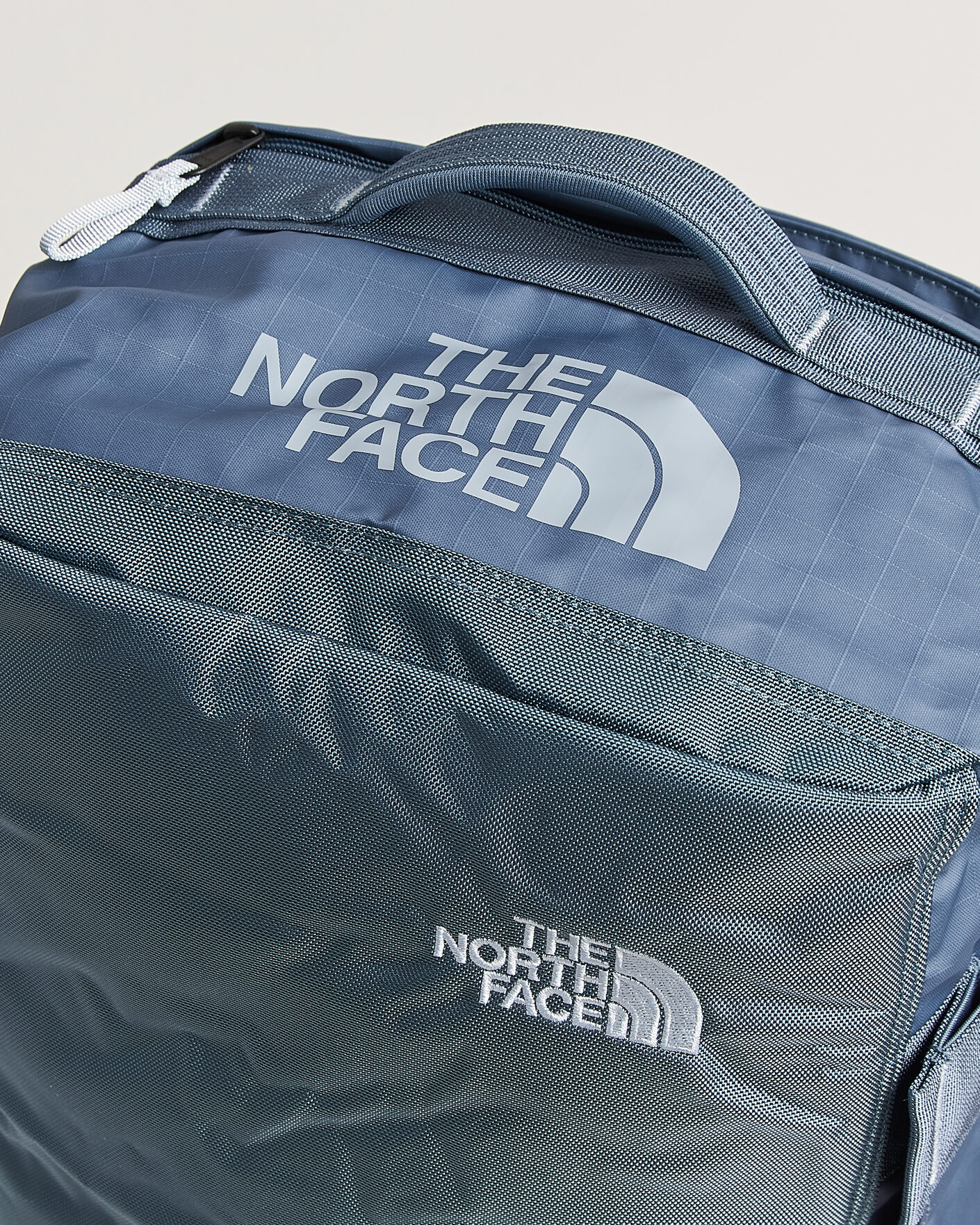 Herr | Väskor | The North Face | Base Camp Voyager Duffel 32 Granite Grey