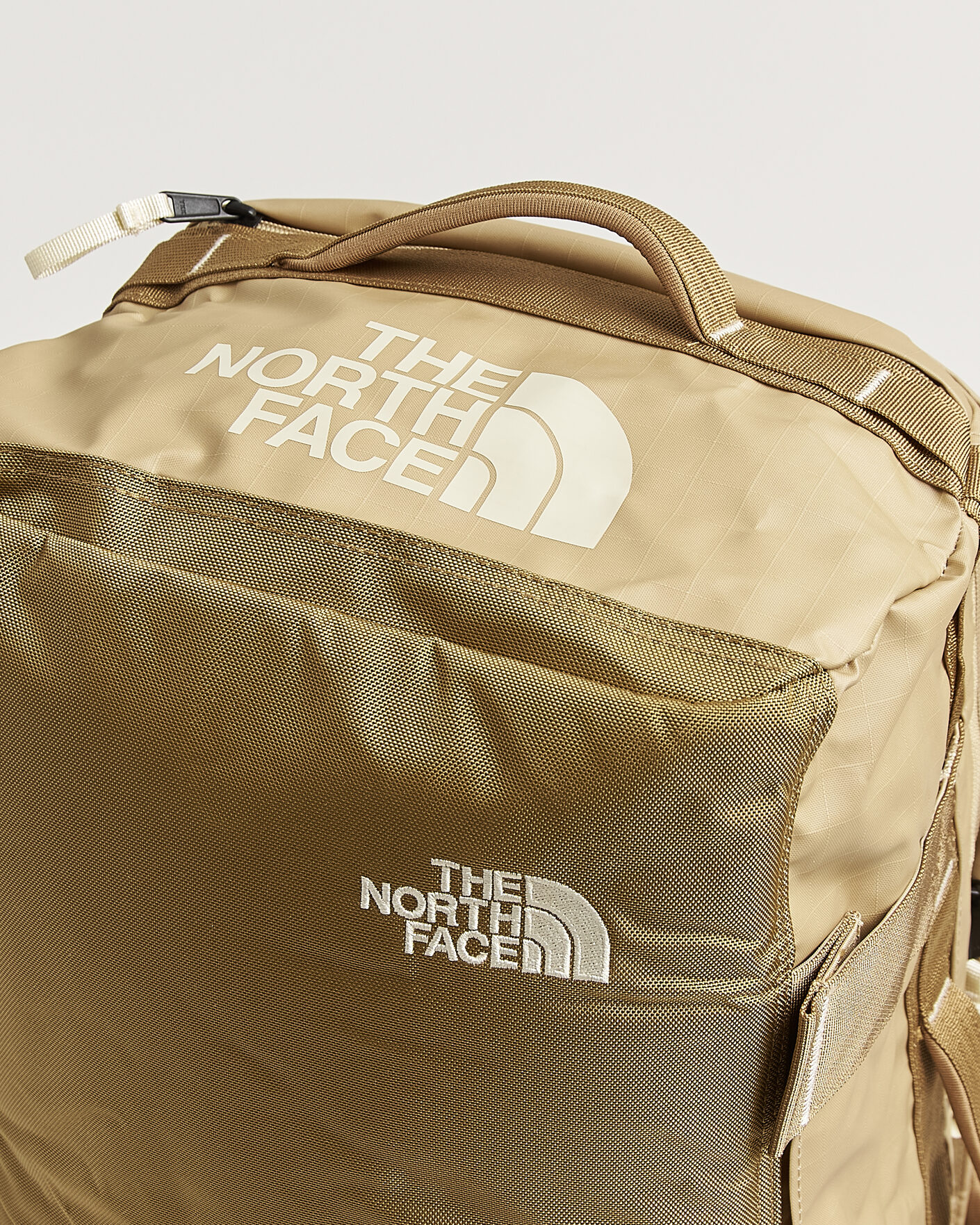 Herr | Väskor | The North Face | Base Camp Voyager Duffel 32 Khaki Stone