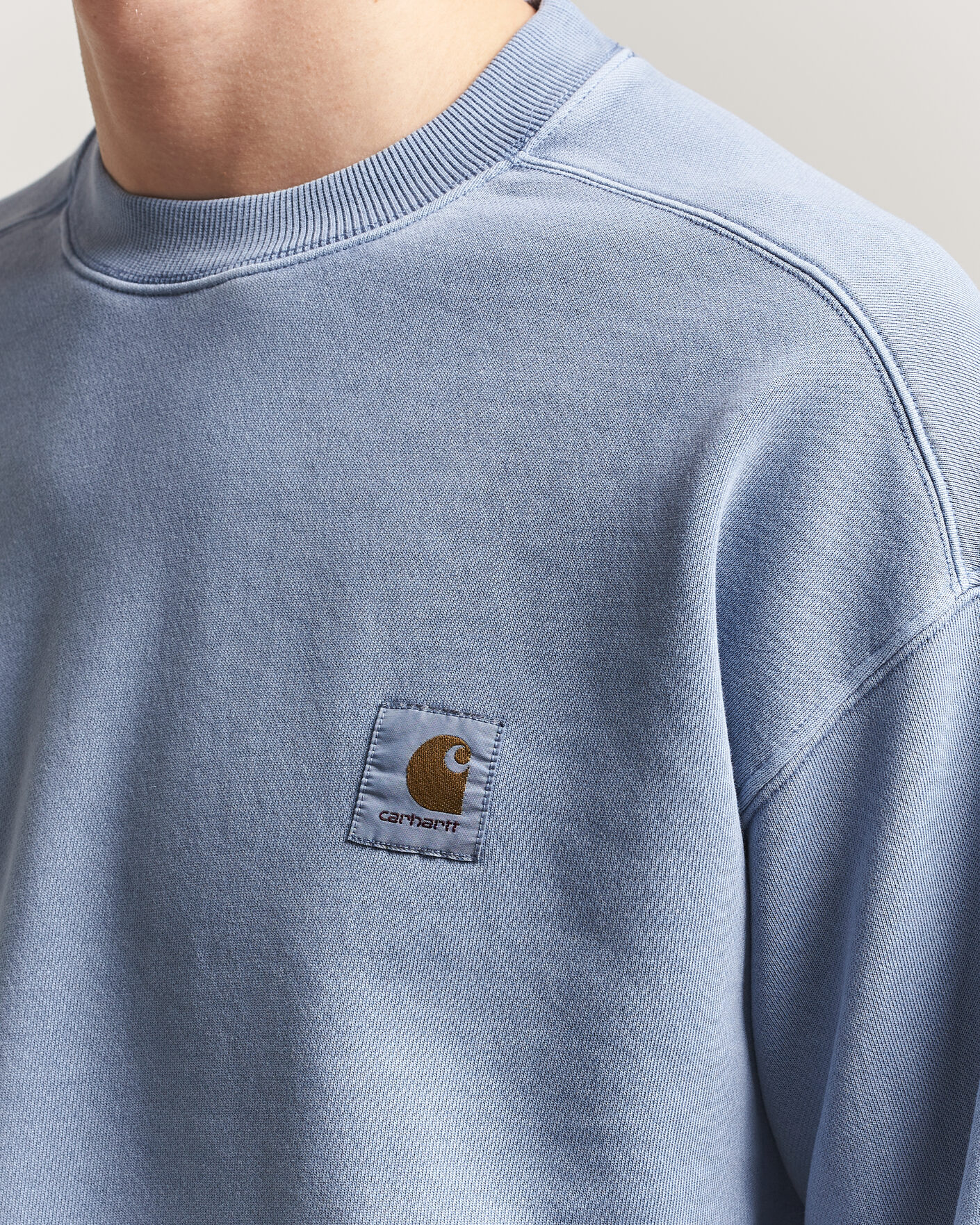 Herr | Tröjor | Carhartt WIP | Nelson Sweatshirt Gentle Blue